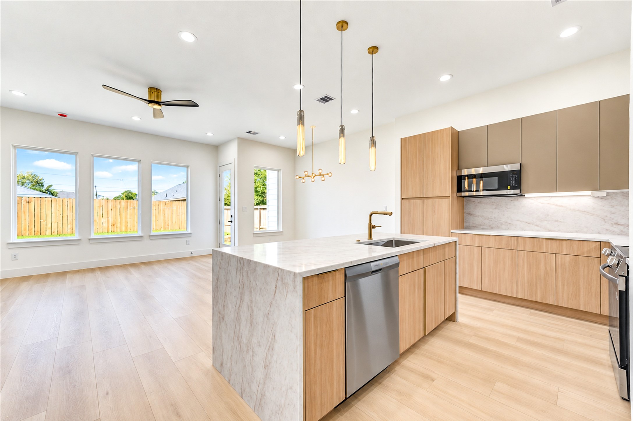 Other unit features Taj Mahal quartz