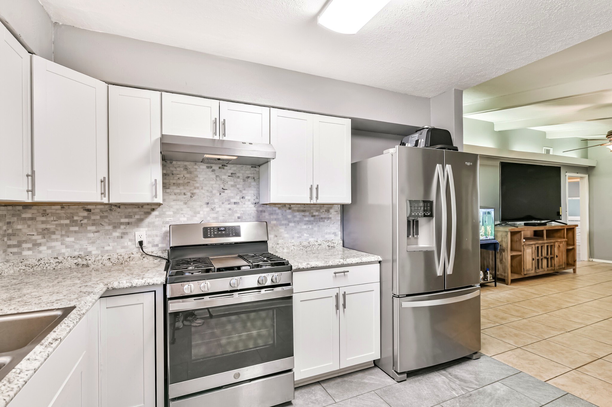 910 Alyse Street, Deer Park, TX 77536
