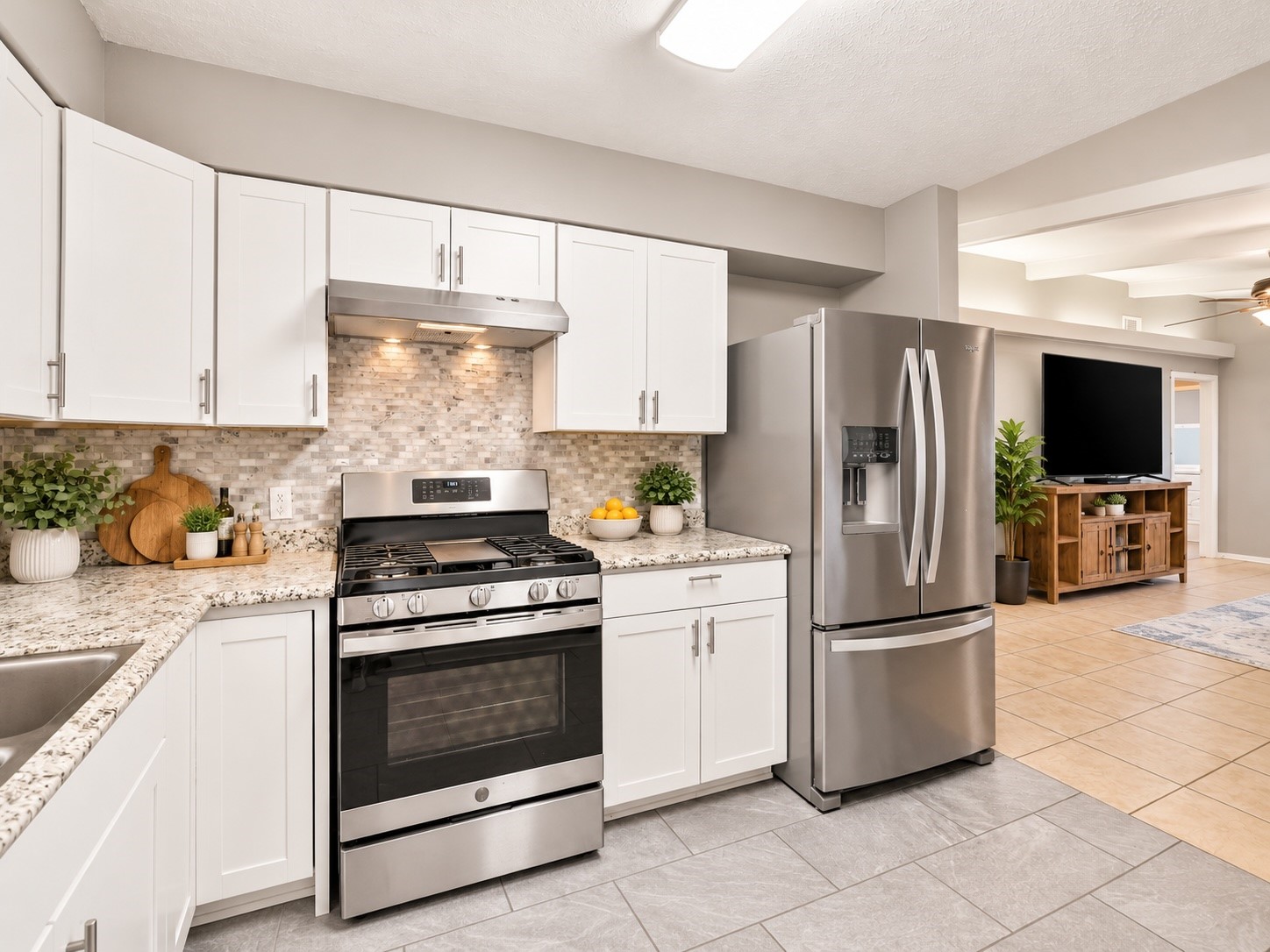 Kitchen (Staged)
