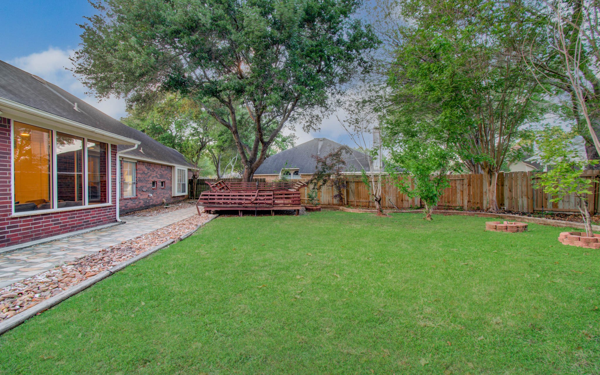 7211 Cambridge Cove Circle, Missouri City, TX 77459