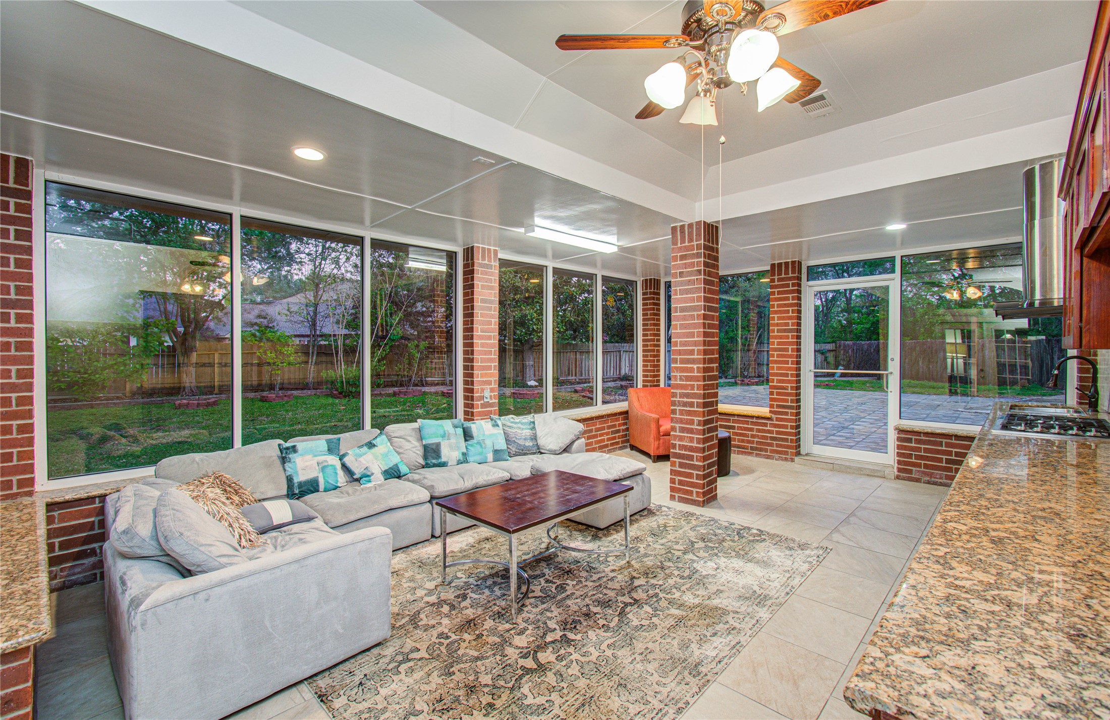 7211 Cambridge Cove Circle, Missouri City, TX 77459