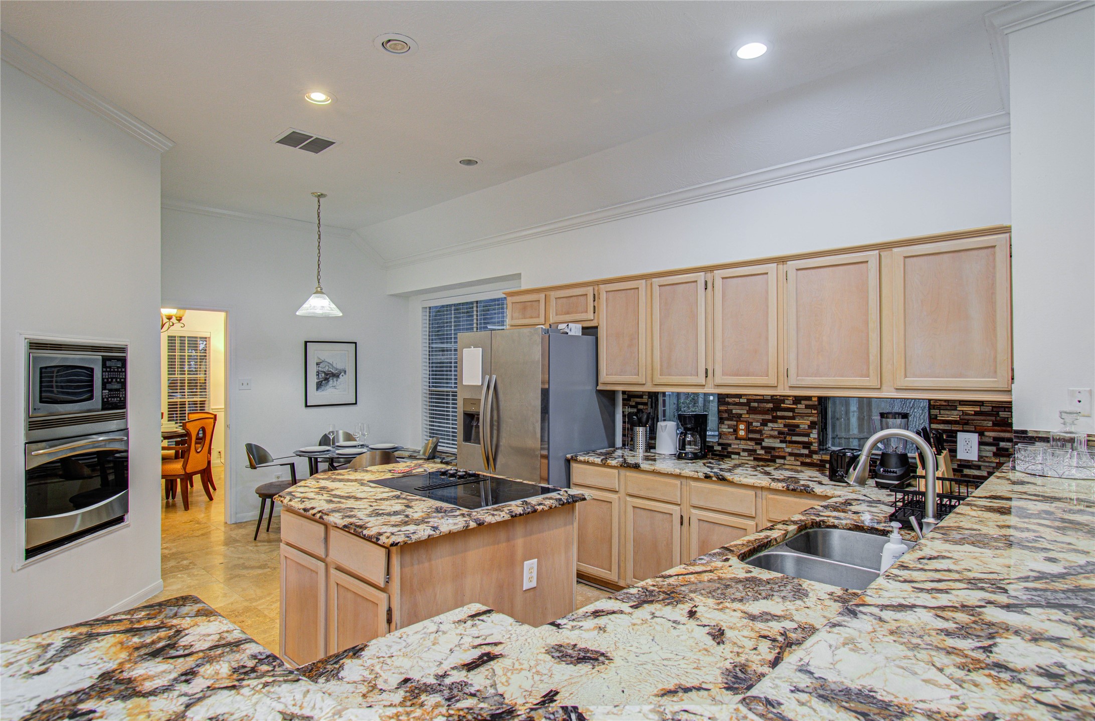 7211 Cambridge Cove Circle, Missouri City, TX 77459