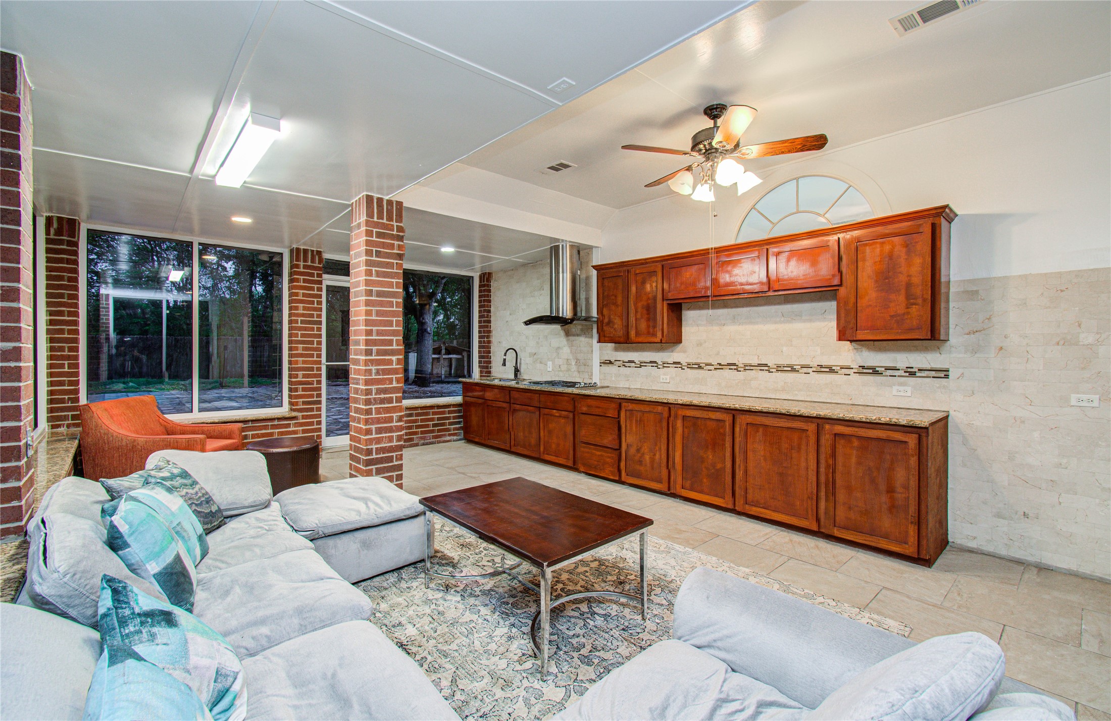 7211 Cambridge Cove Circle, Missouri City, TX 77459