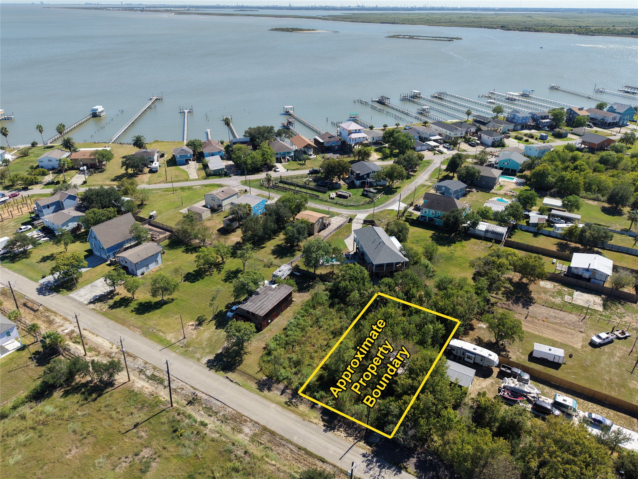 Lot located in close proximity to Galveston Bay.