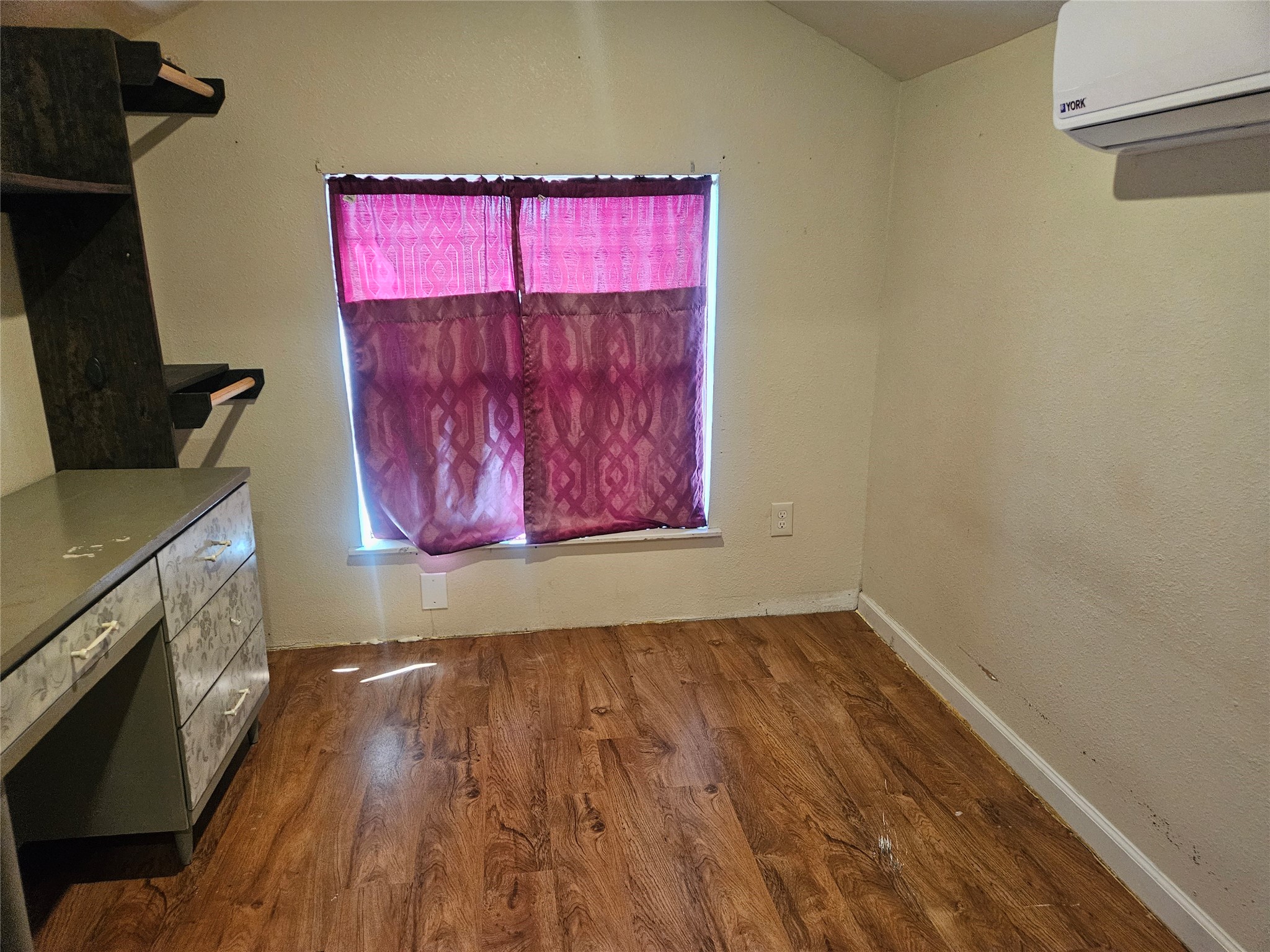 1503 Spur 529, Rosenberg, TX 77471