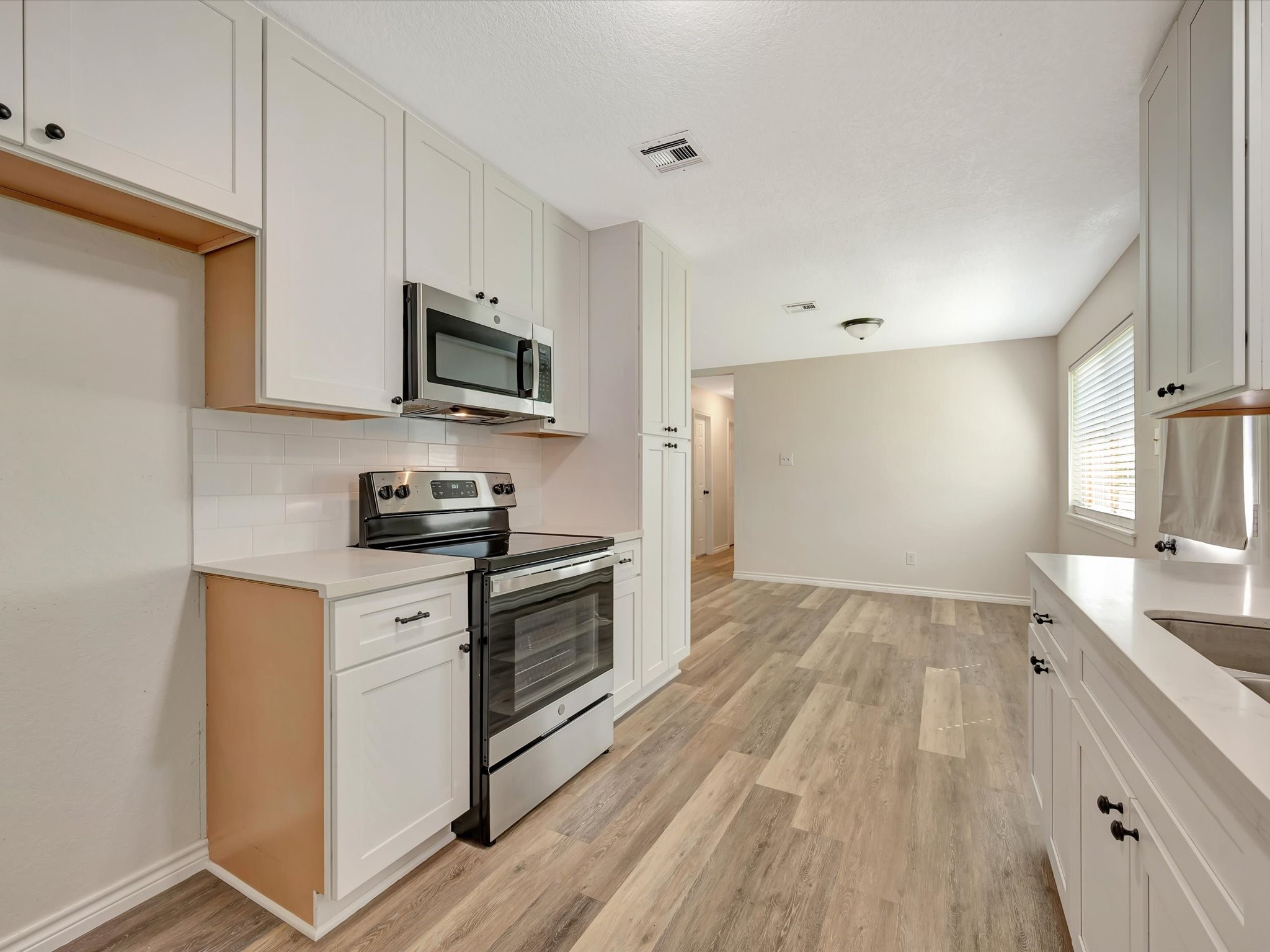 7230 Avenue L, Santa Fe, TX 77510