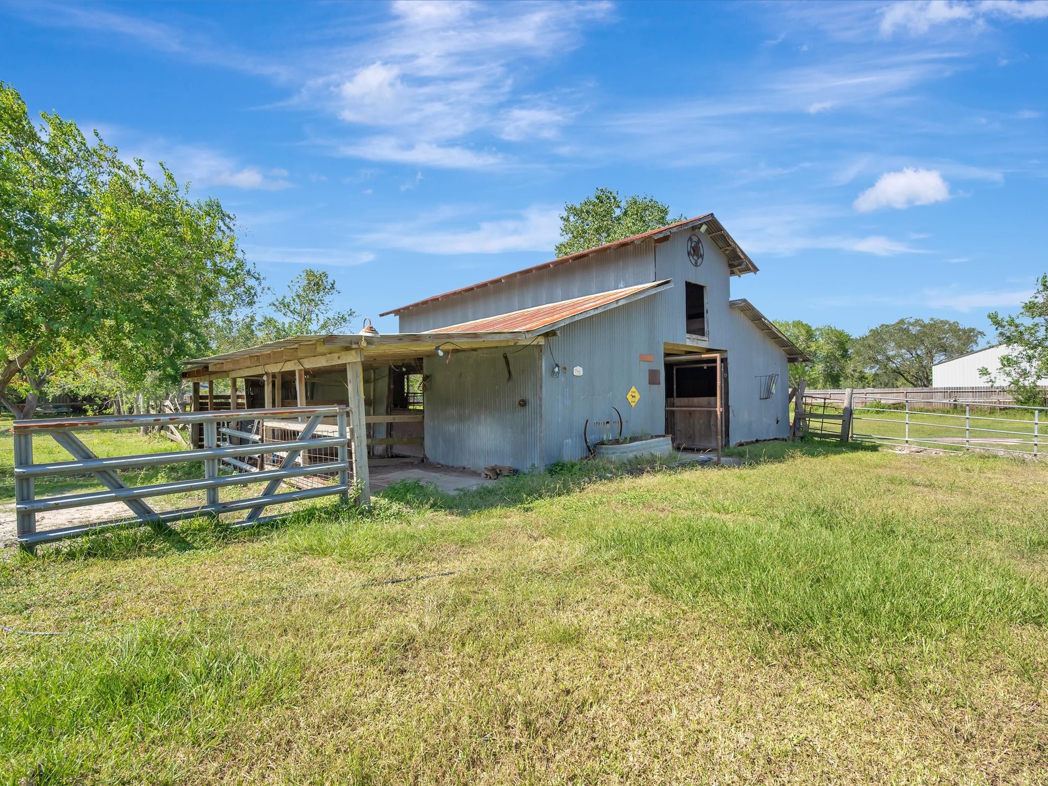 7230 Avenue L, Santa Fe, TX 77510