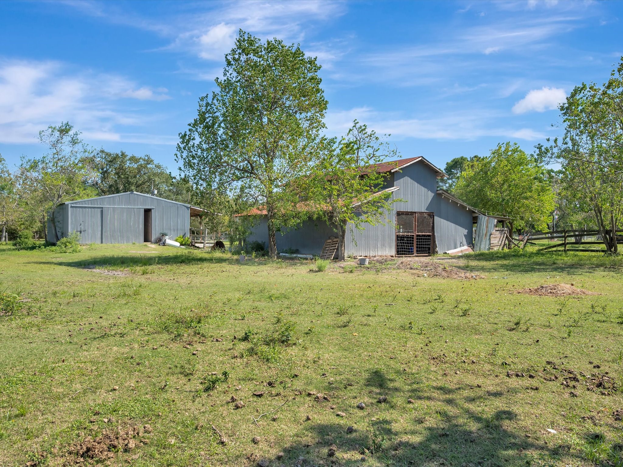 7230 Avenue L, Santa Fe, TX 77510
