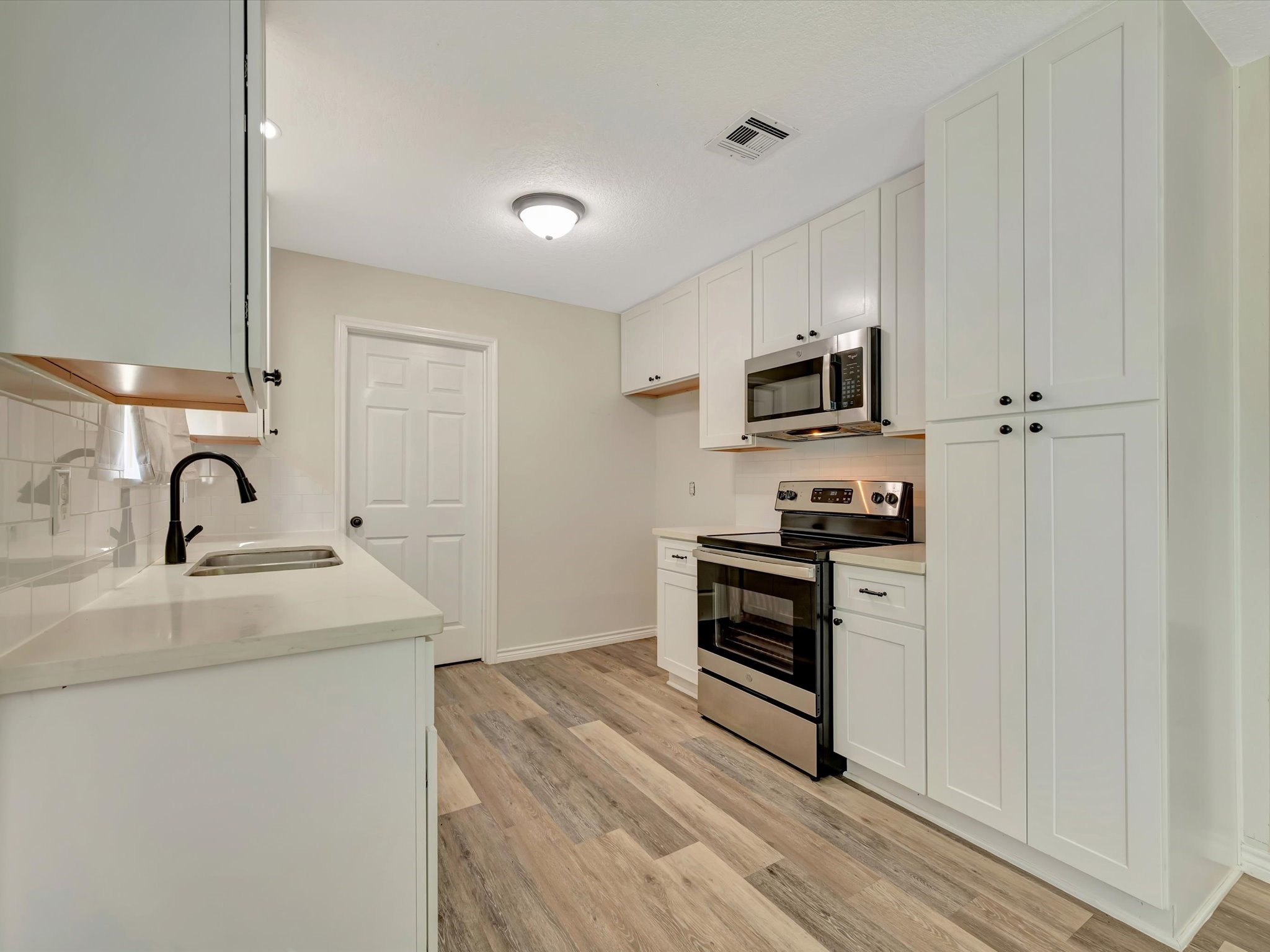 7230 Avenue L, Santa Fe, TX 77510