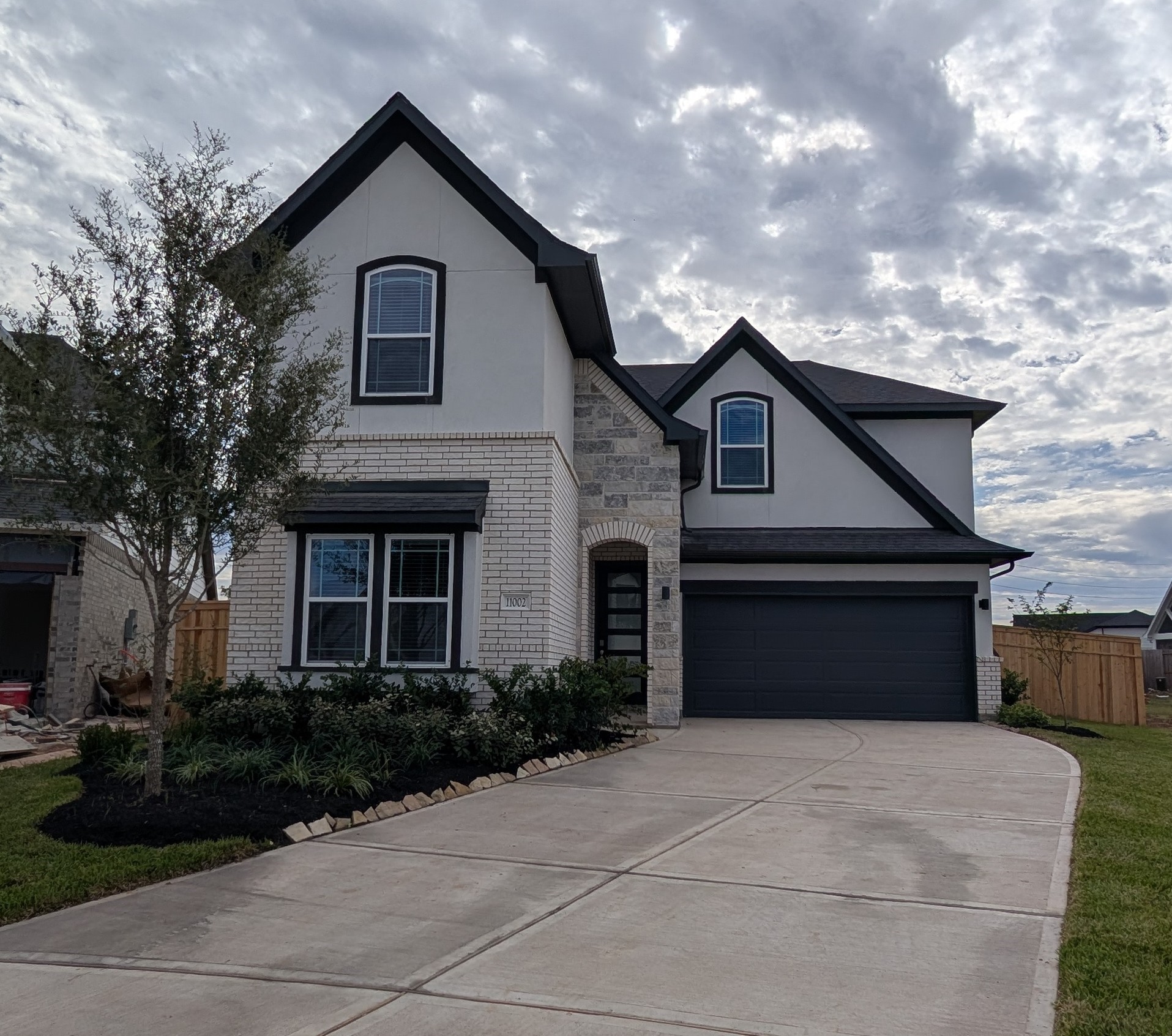 11002 Valley Fort Drive, Missouri City, TX 77459