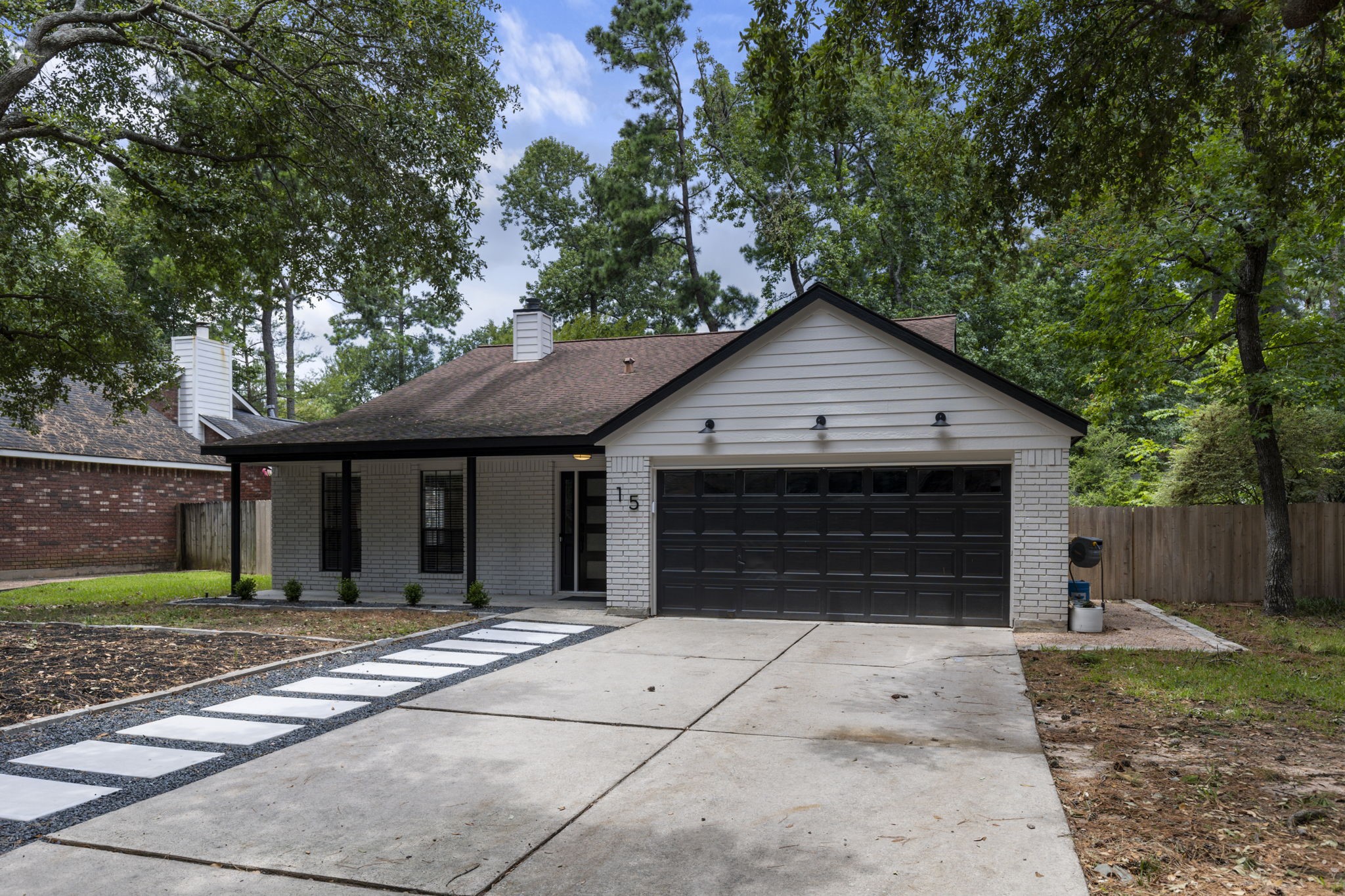 15 Green Slope Place, The Woodlands, TX 77381