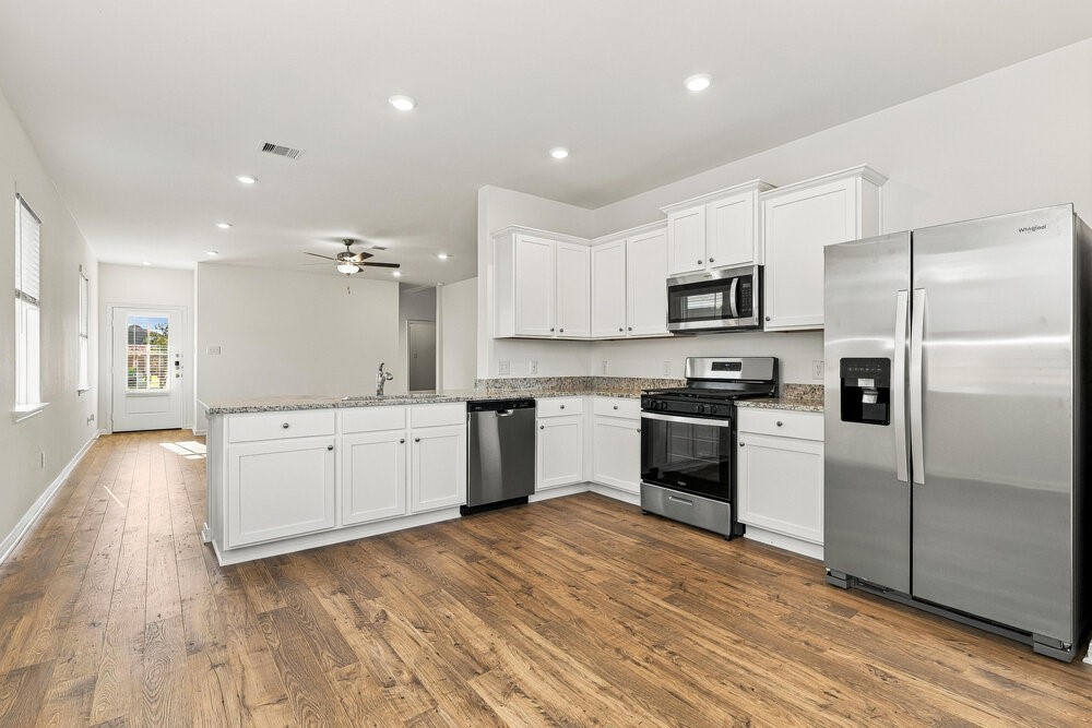 15551 Caramel Springs Drive, Conroe, TX 77303
