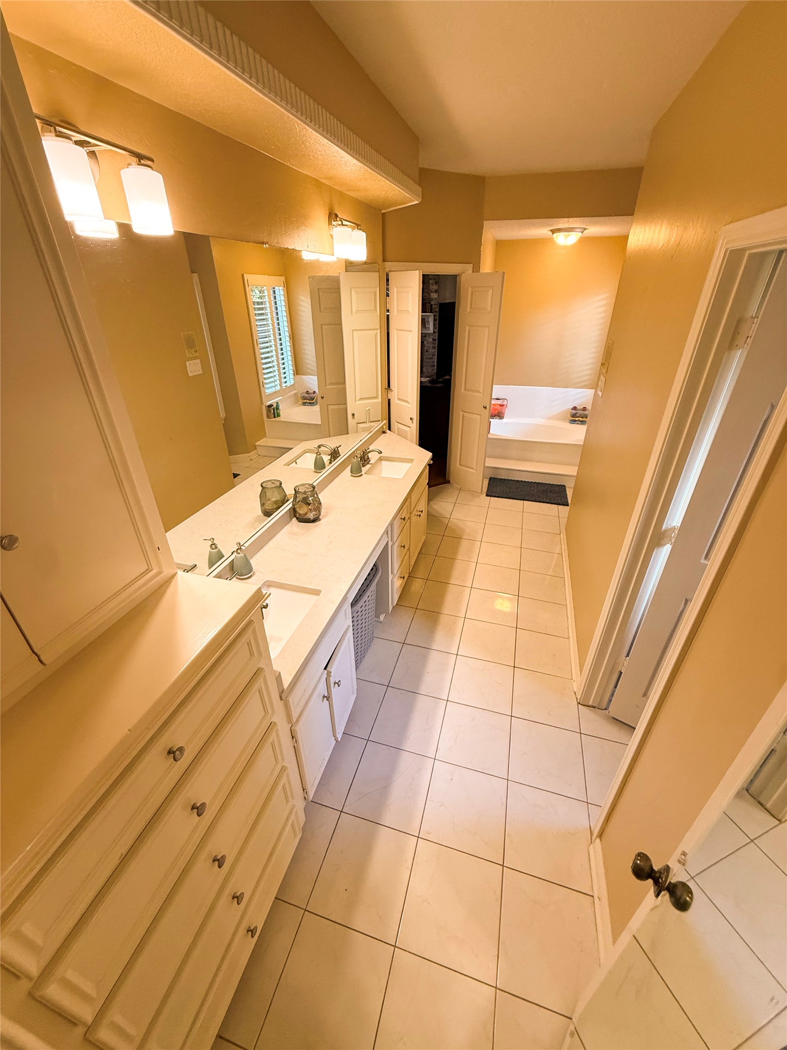 2910 Woodland Ridge Drive, Houston, TX 77345