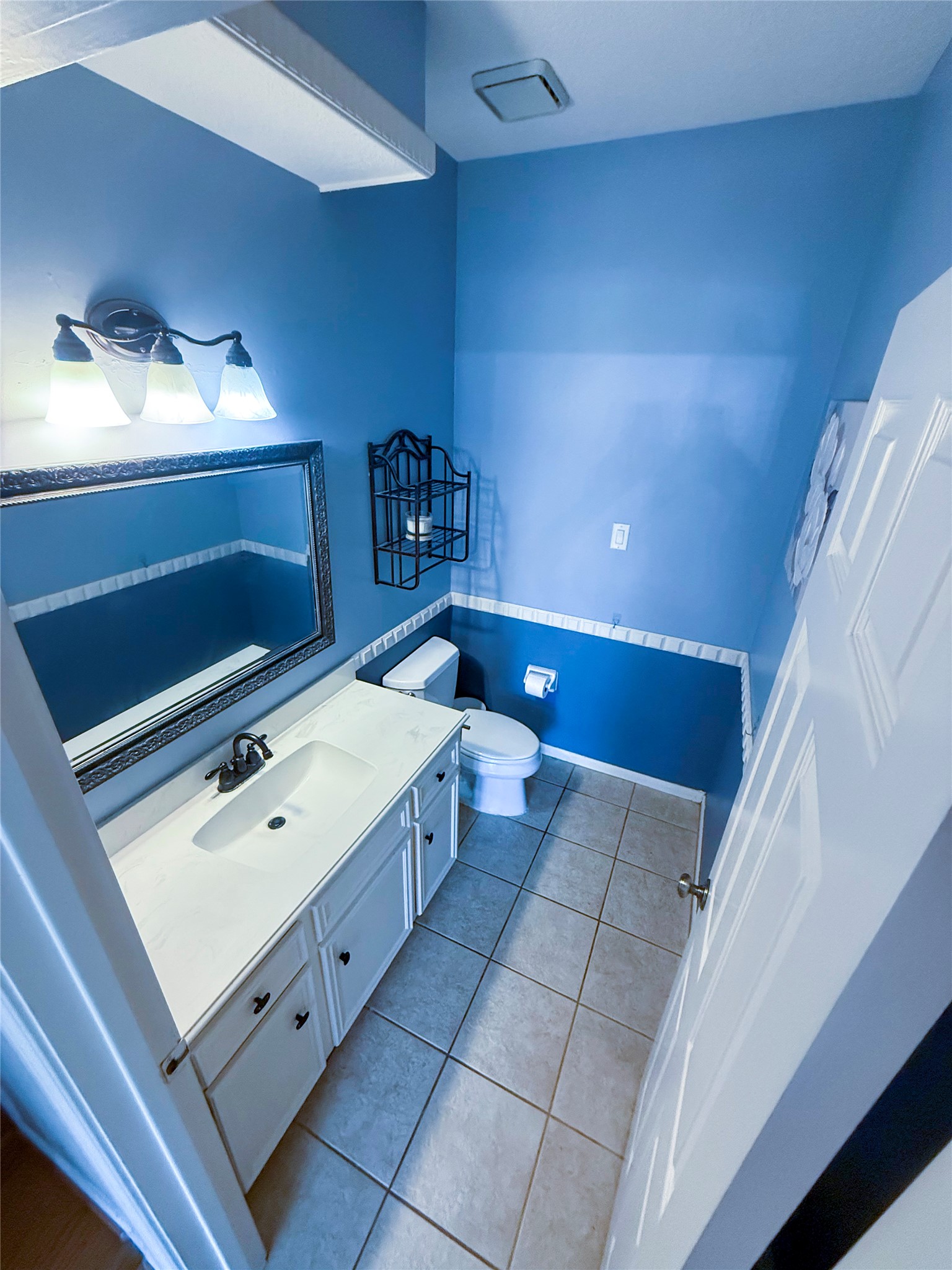 2910 Woodland Ridge Drive, Houston, TX 77345
