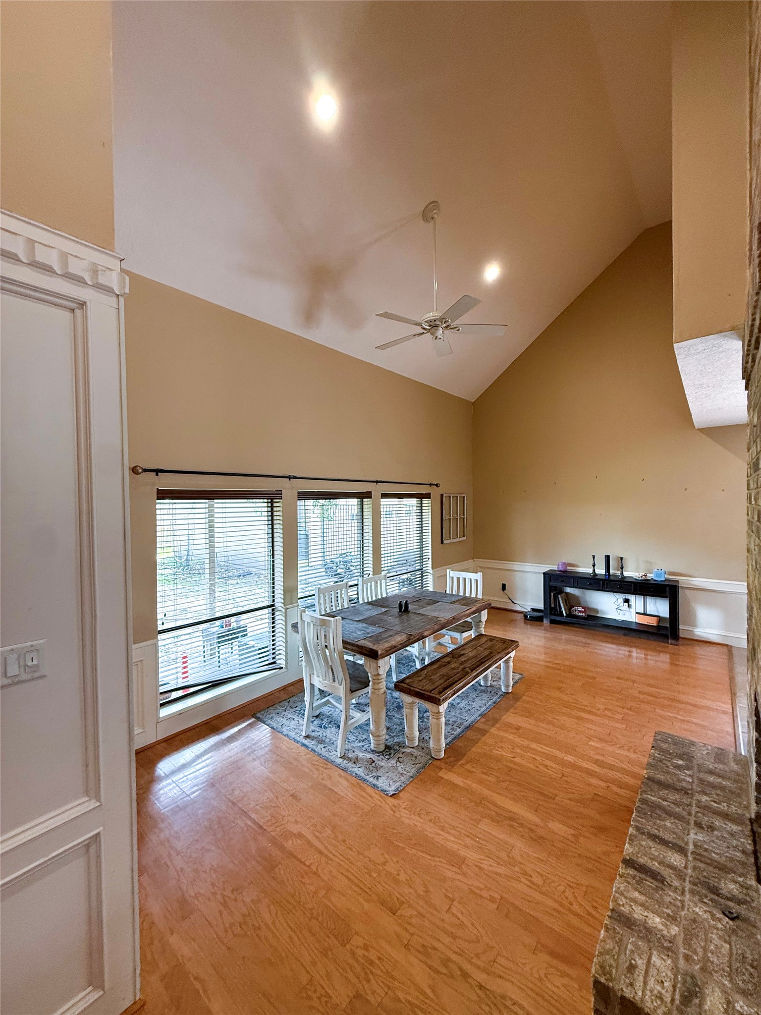 2910 Woodland Ridge Drive, Houston, TX 77345