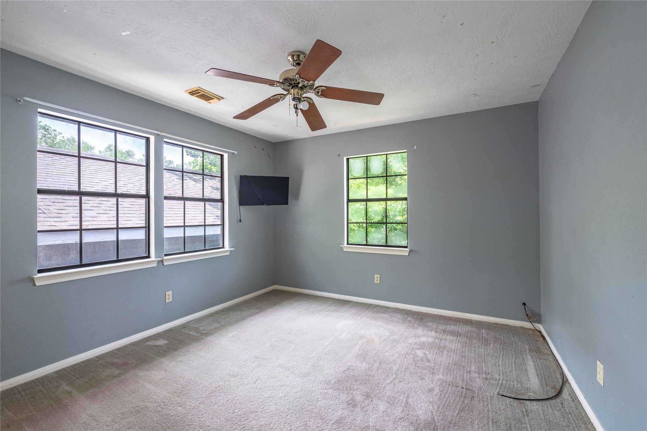 3726 Bayshore Drive, Bacliff, TX 77518