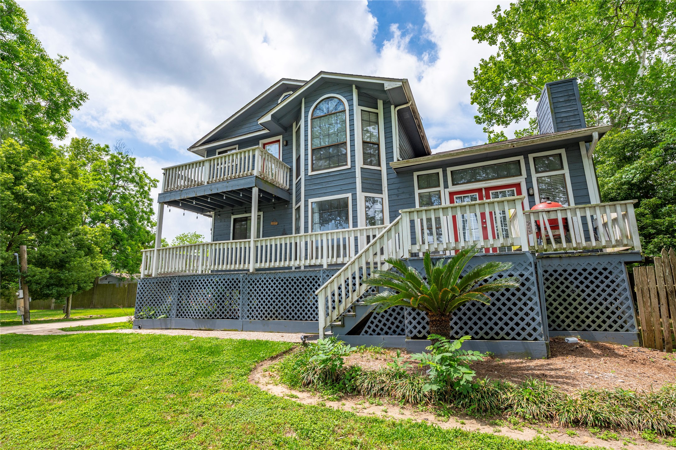3726 Bayshore Drive, Bacliff, TX 77518