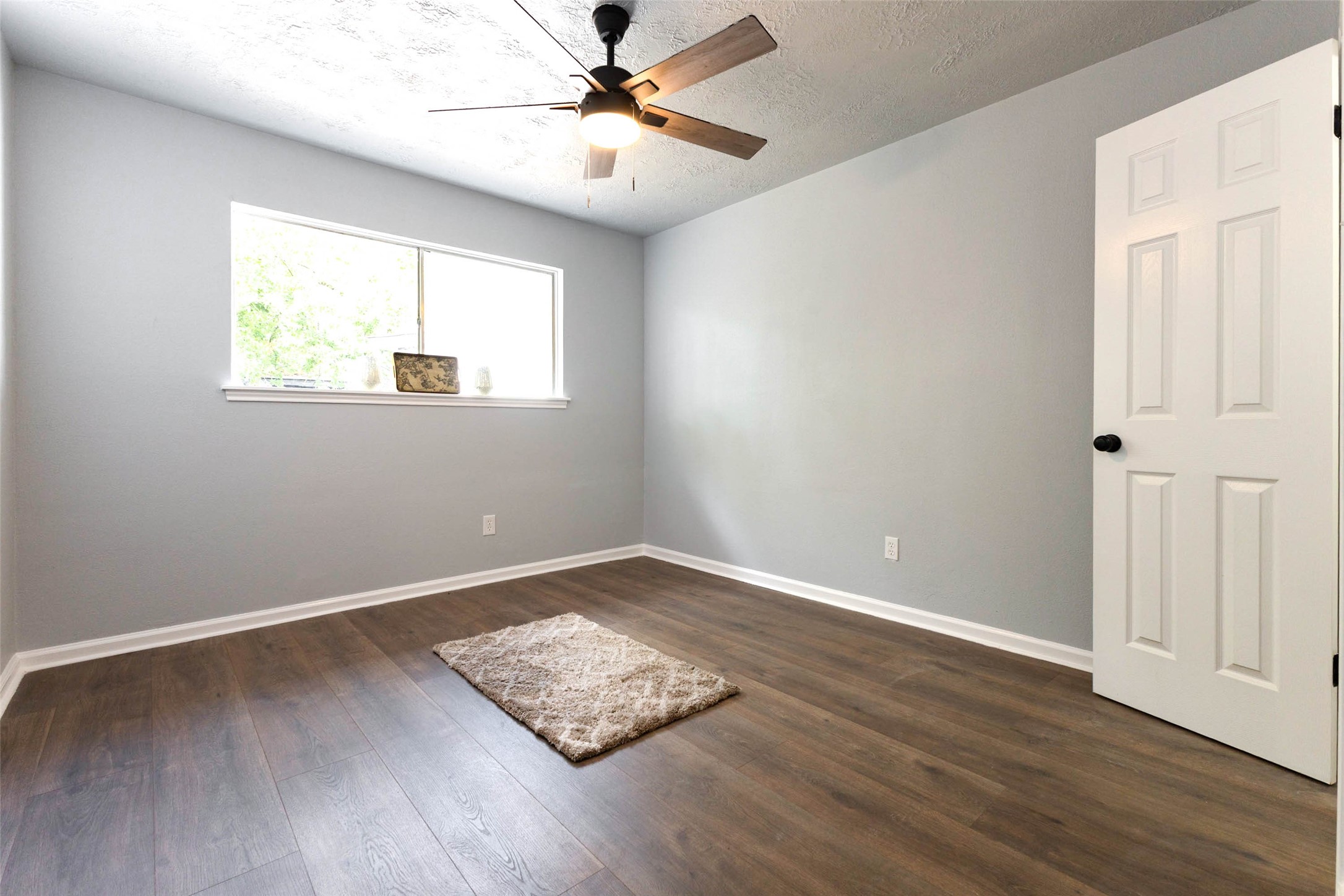 2206 Millhouse Road, Houston, TX 77073