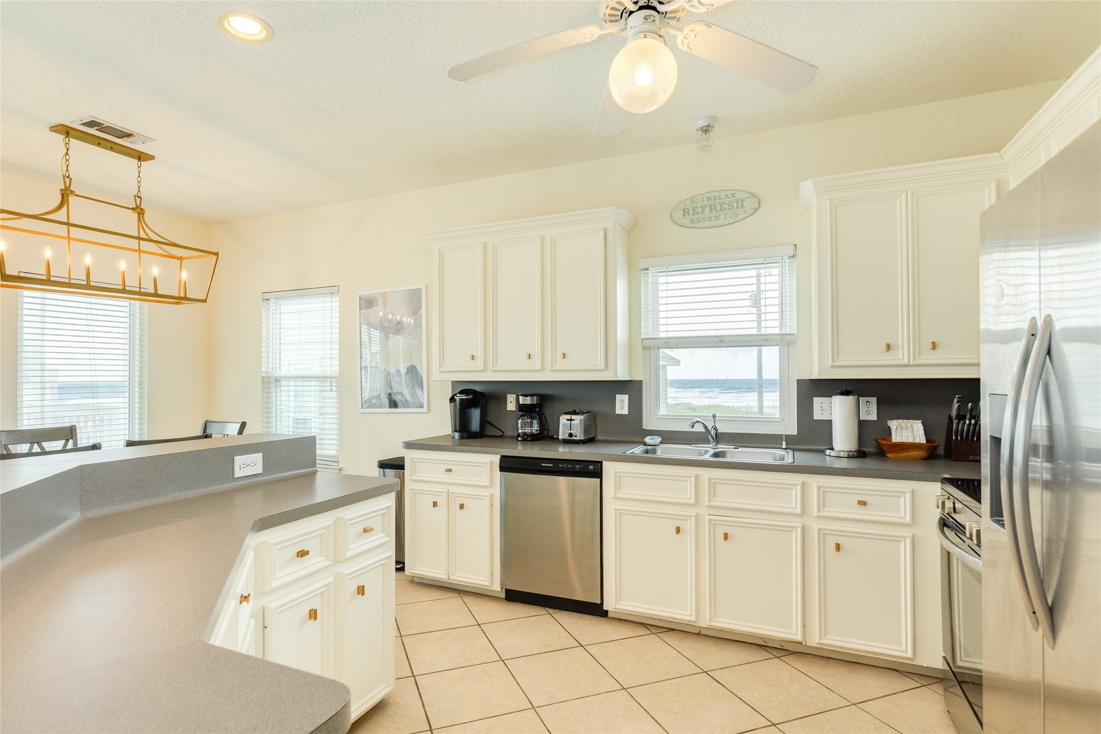 4409 Tampico Way, Galveston, TX 77554