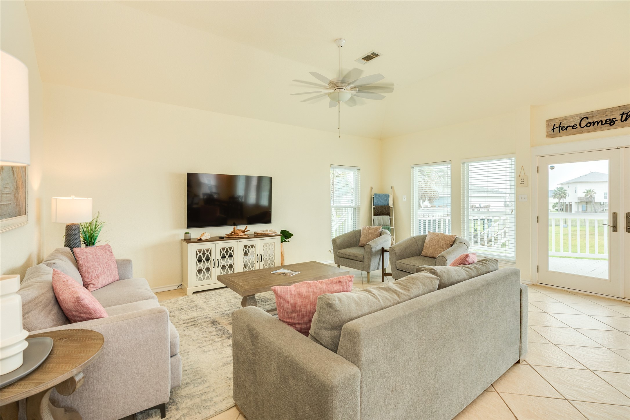 4409 Tampico Way, Galveston, TX 77554