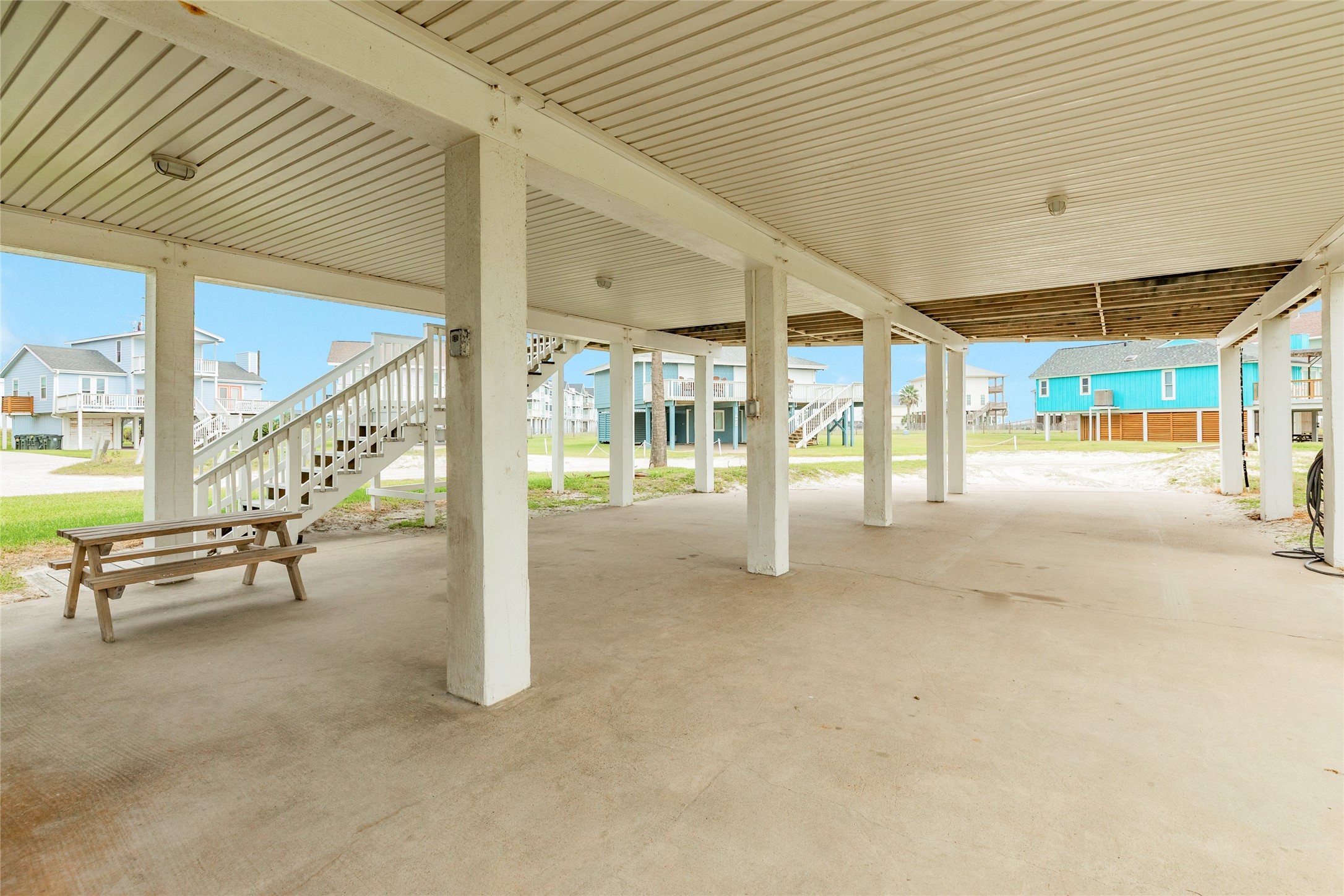 4409 Tampico Way, Galveston, TX 77554