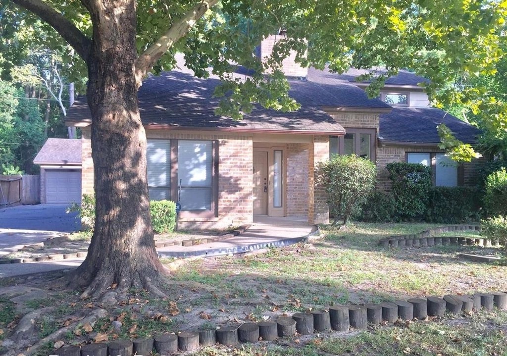 2810 Thorne Creek Lane, Houston, TX 77073