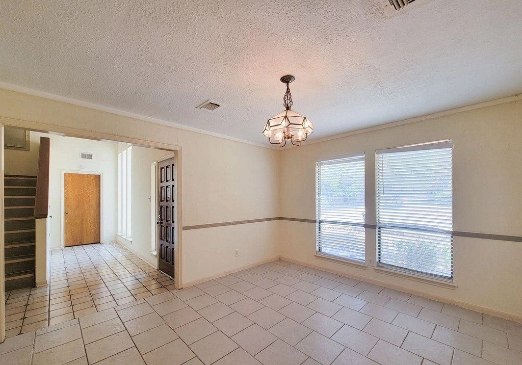 2810 Thorne Creek Lane, Houston, TX 77073