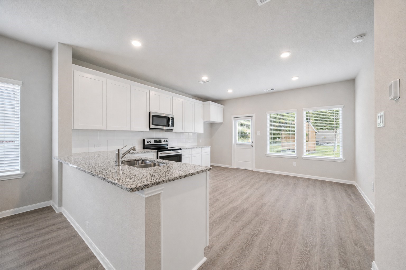 2022 Kansas Street, La Marque, TX 77568 2022 Kansas Street, La Marque, TX 77568
