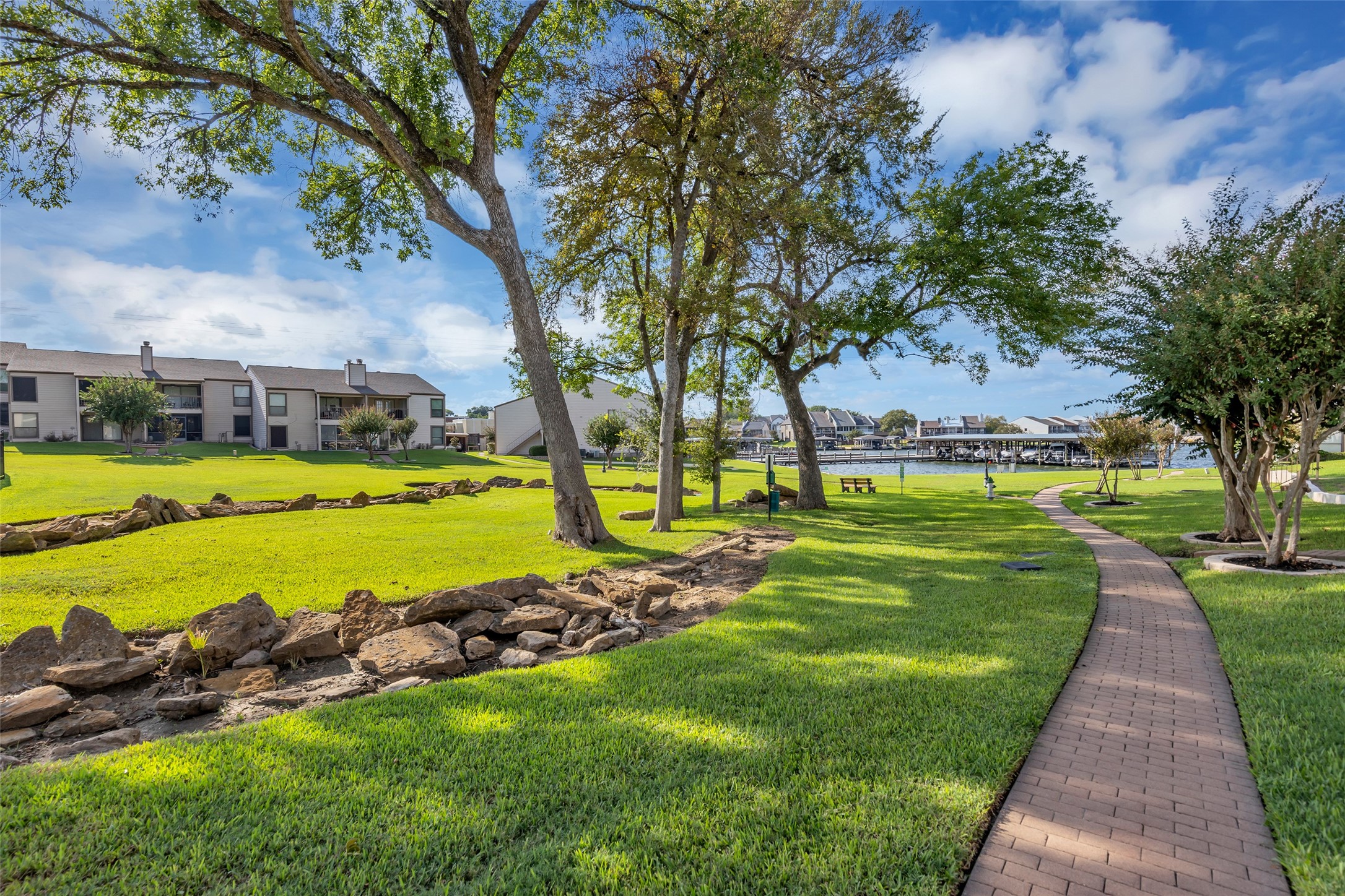 201D Lakeview Terrace, Conroe, TX 77356