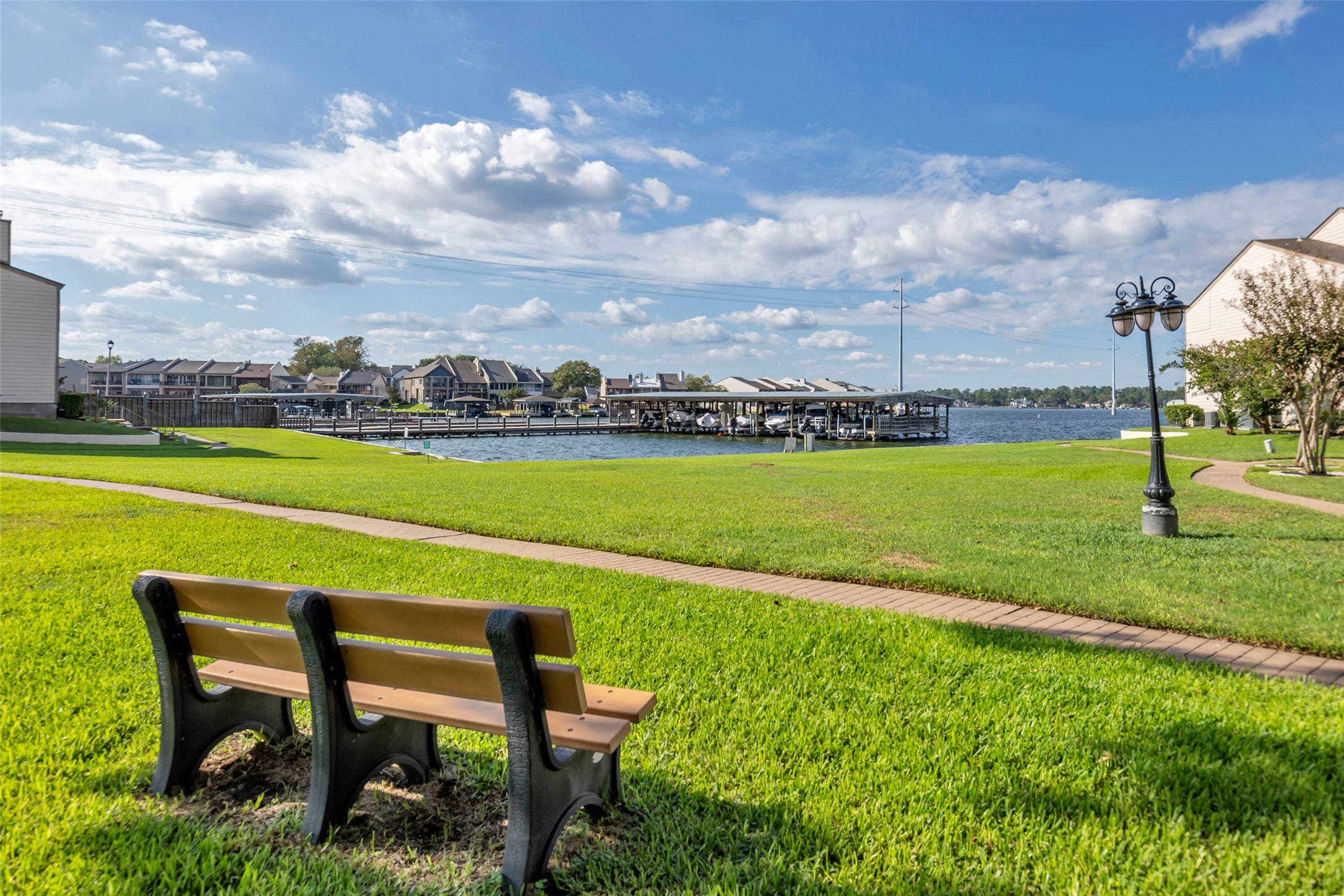 201D Lakeview Terrace, Conroe, TX 77356