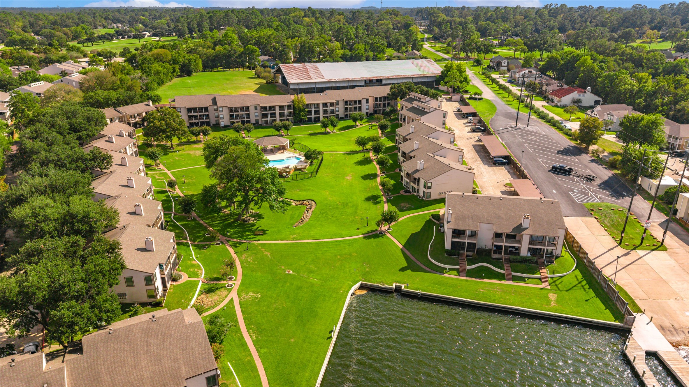 201D Lakeview Terrace, Conroe, TX 77356