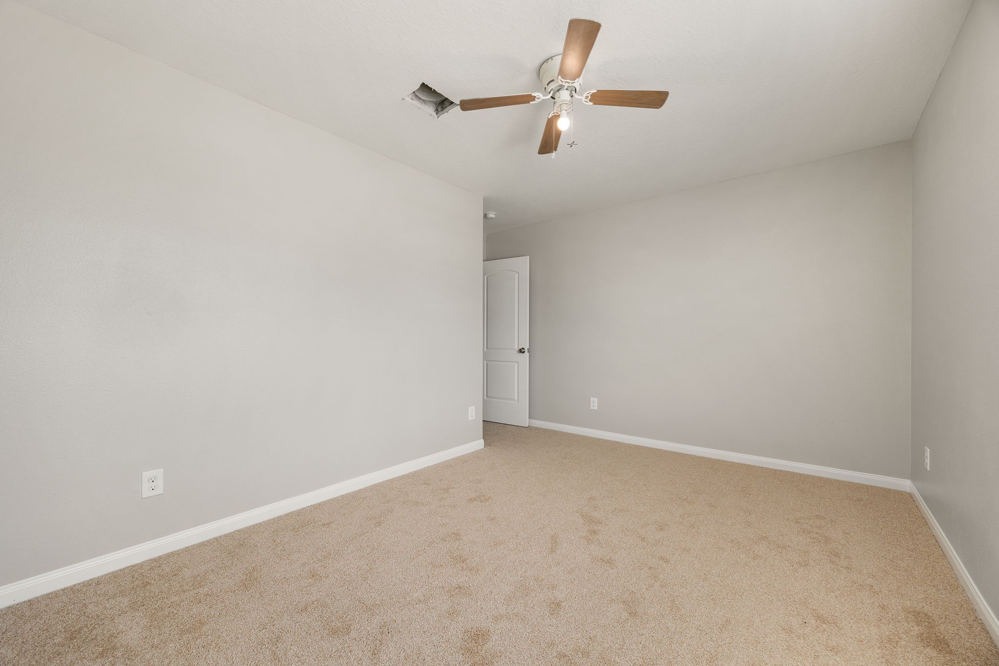 17247 Osprey Forest Drive, Hockley, TX 77447