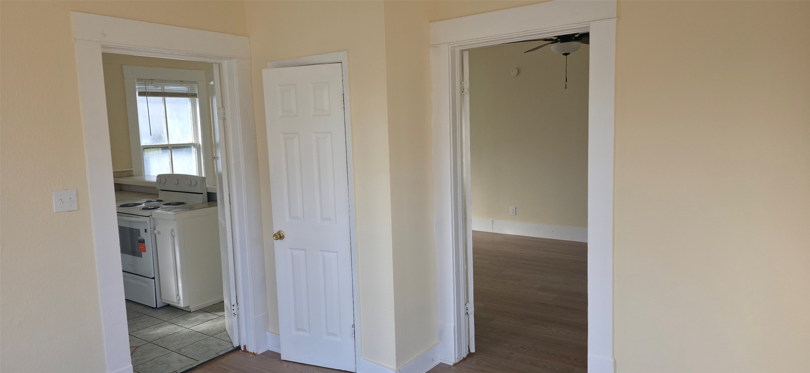 2115 Bernardo De Galvez Avenue, #1/2 UP, Galveston, TX 77550