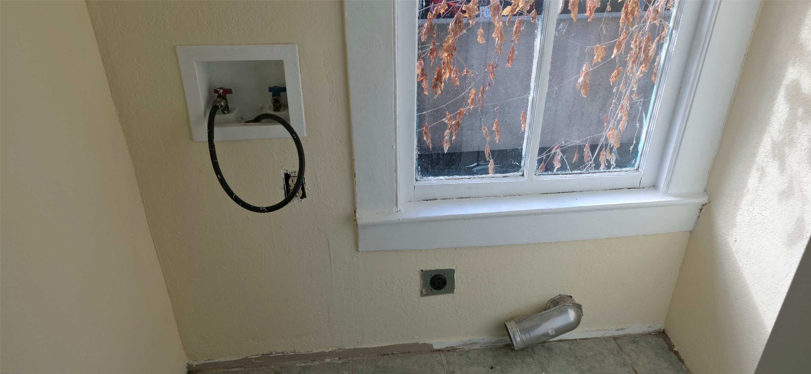 2115 Bernardo De Galvez Avenue, #1/2 UP, Galveston, TX 77550