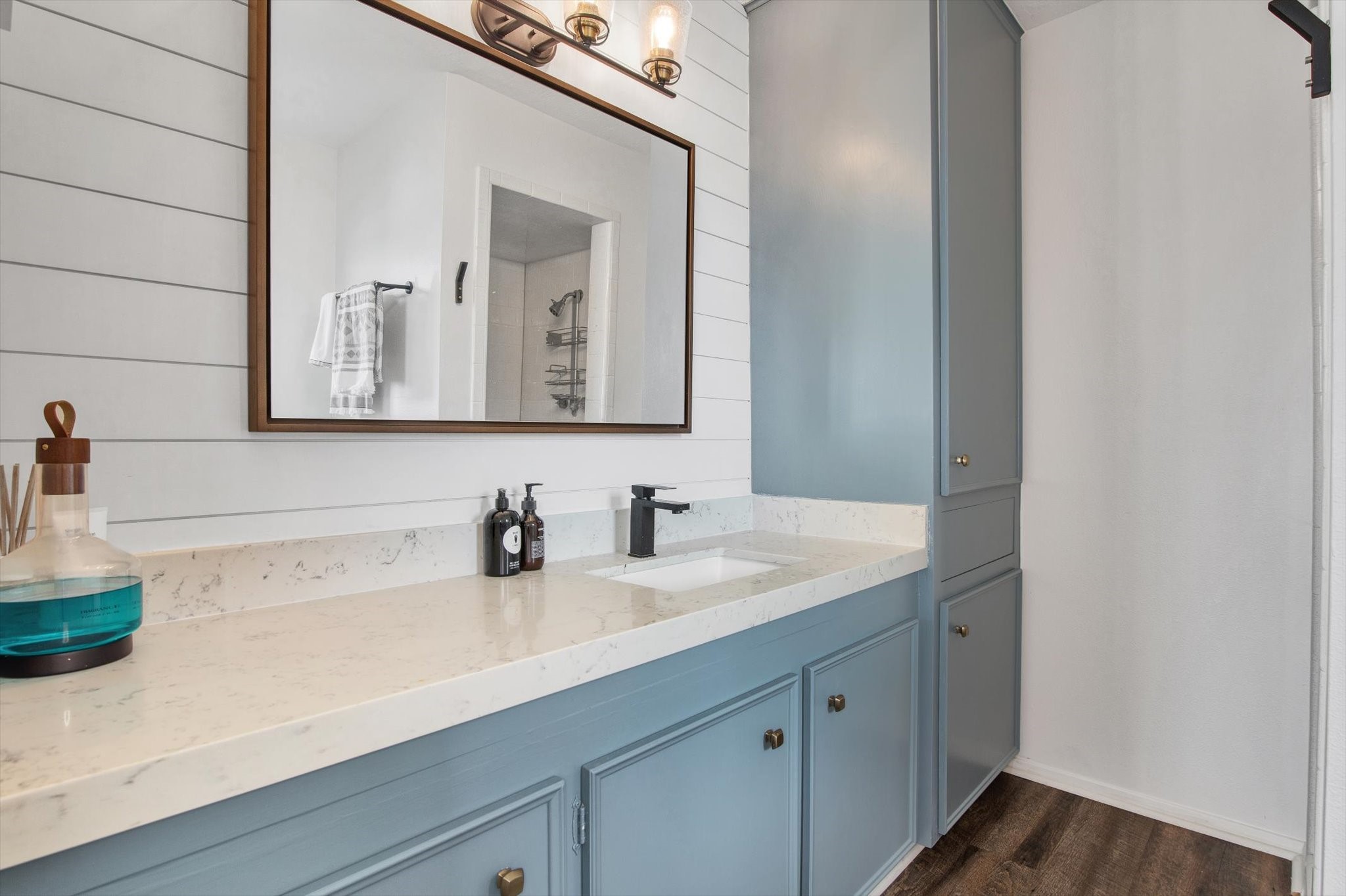 354 Ling Street, Bayou Vista, TX 77563