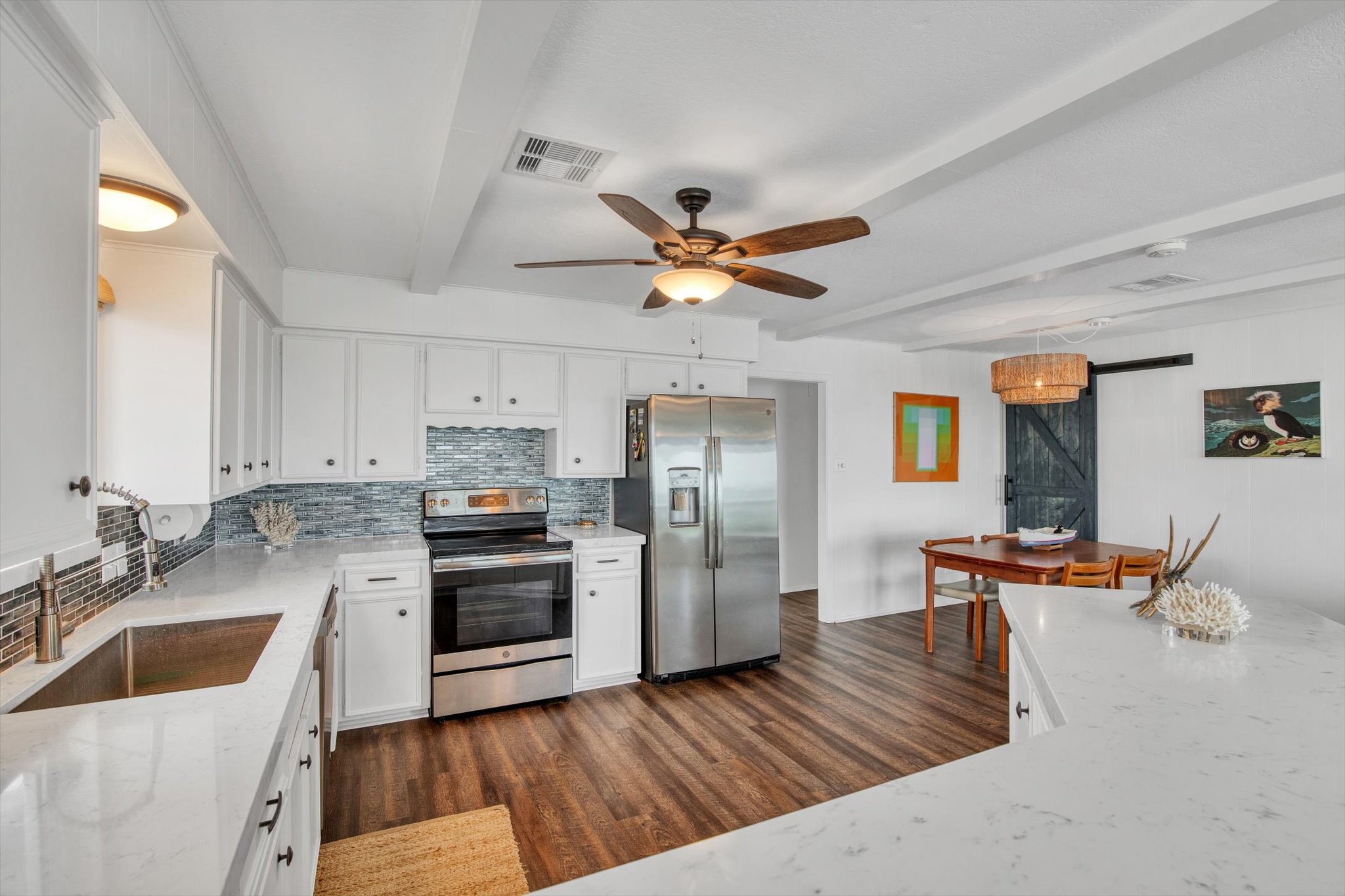 354 Ling Street, Bayou Vista, TX 77563