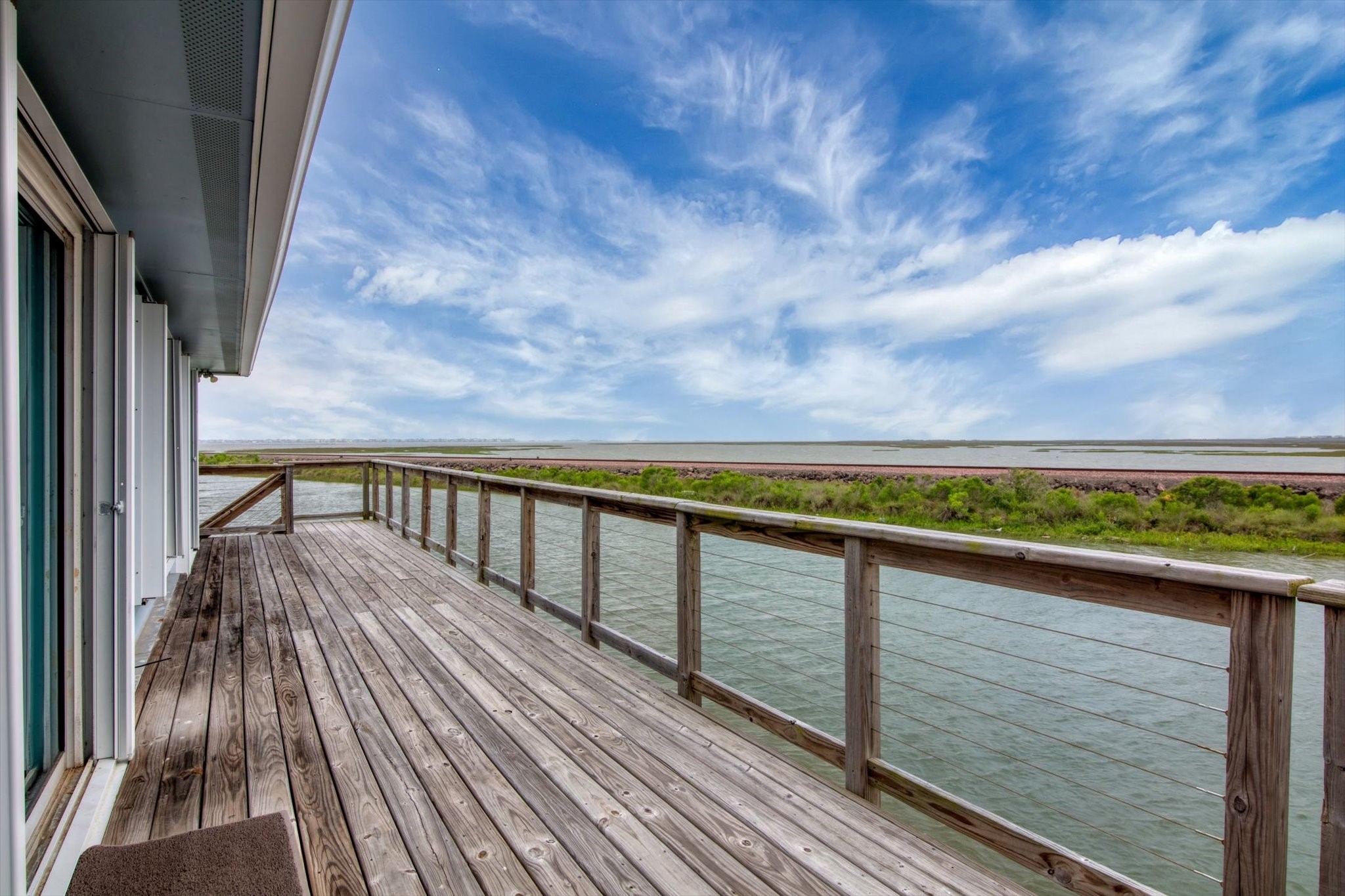 354 Ling Street, Bayou Vista, TX 77563