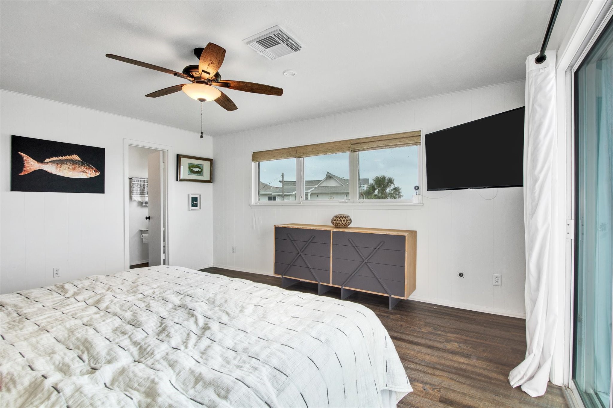 354 Ling Street, Bayou Vista, TX 77563