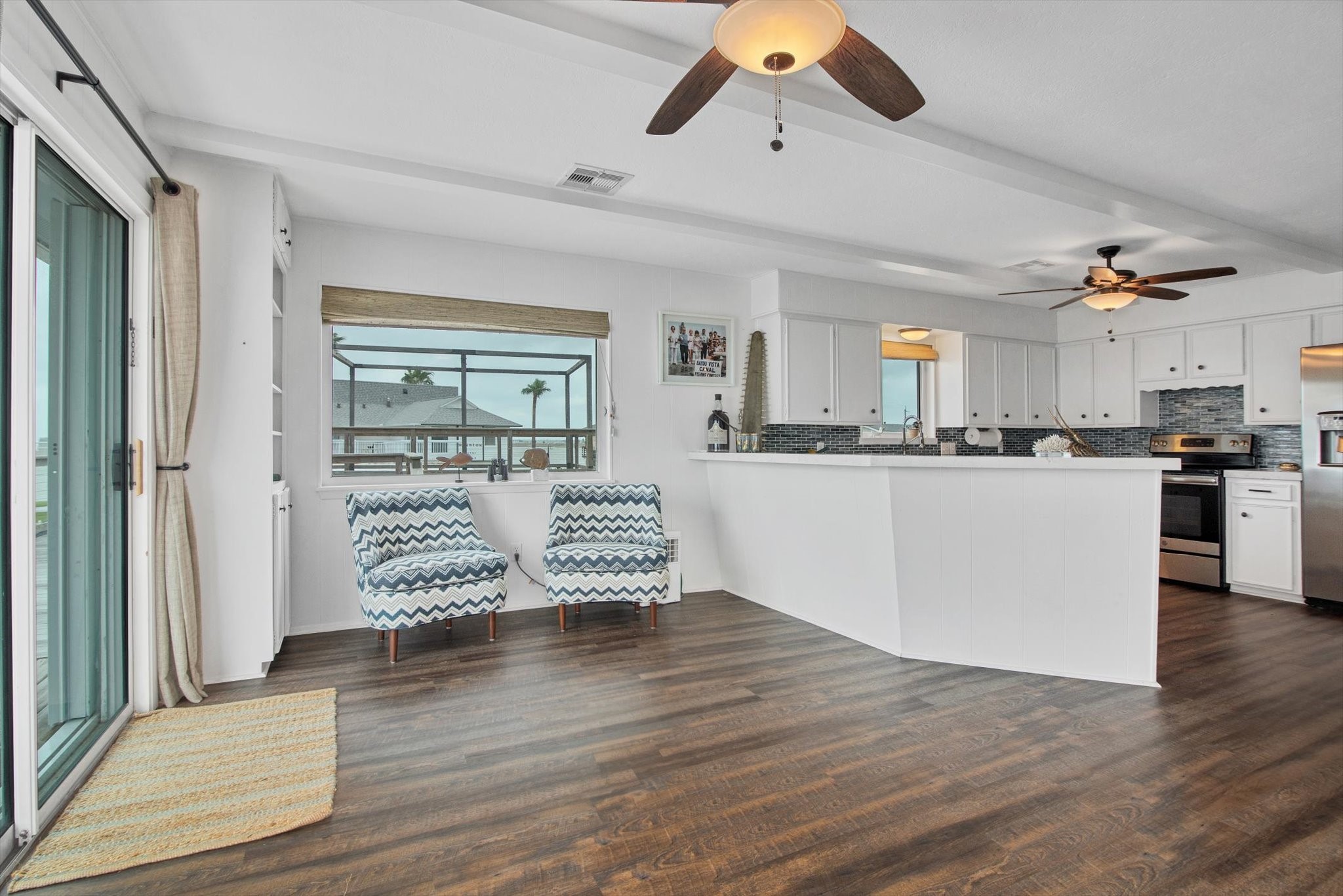 354 Ling Street, Bayou Vista, TX 77563