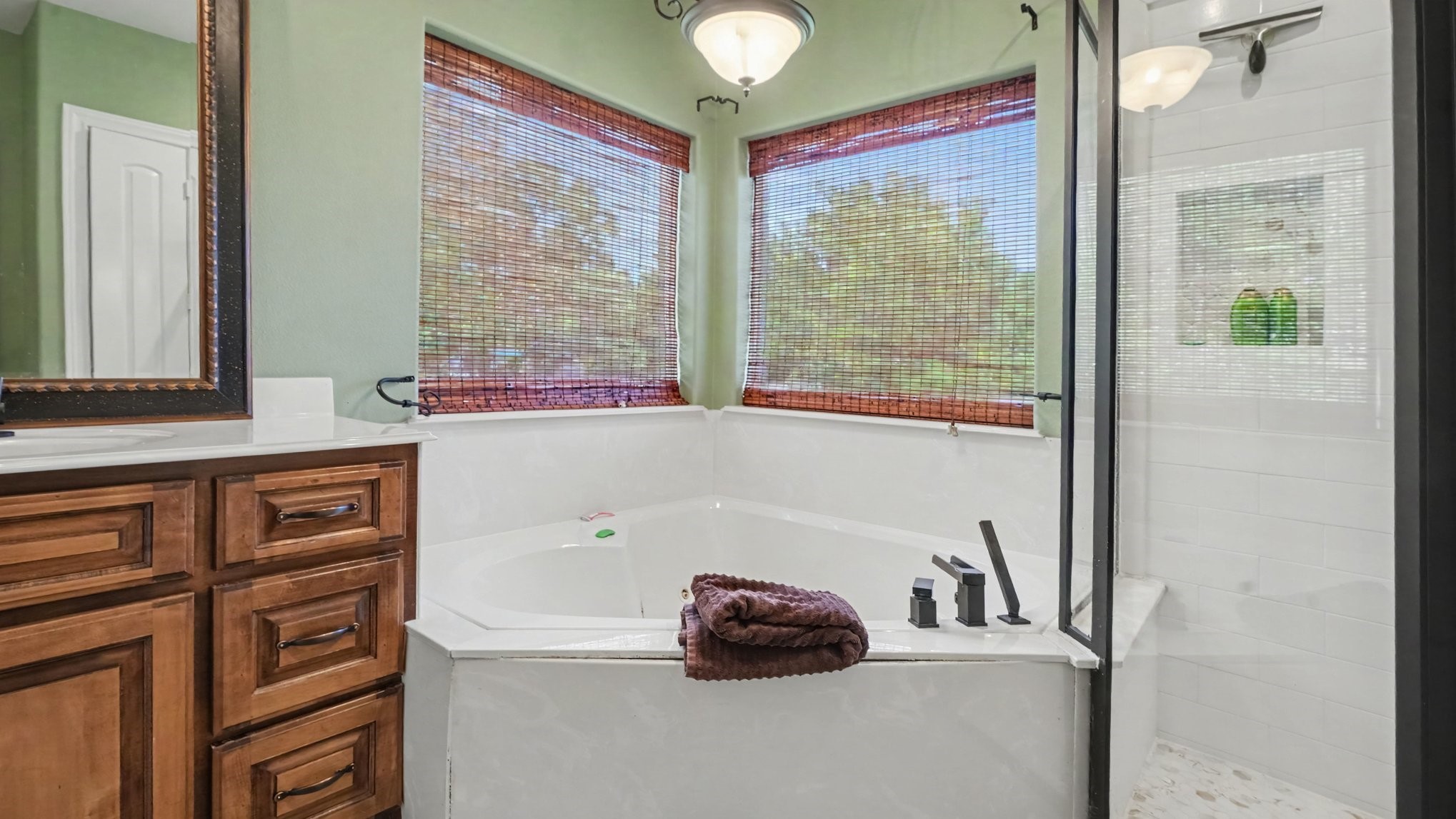 2424 Rue De Lafitte Drive, San Leon, TX 77539