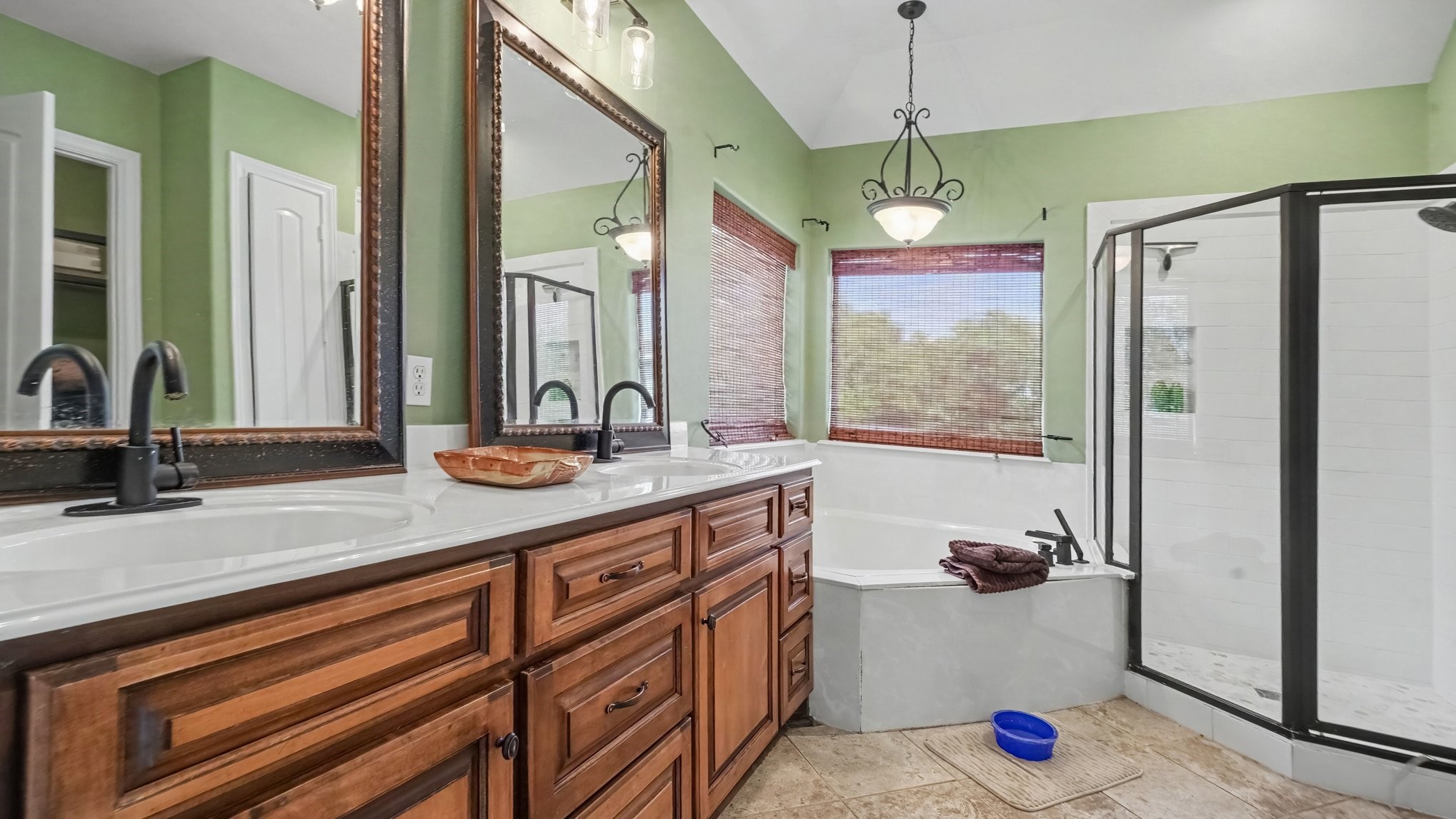 2424 Rue De Lafitte Drive, San Leon, TX 77539