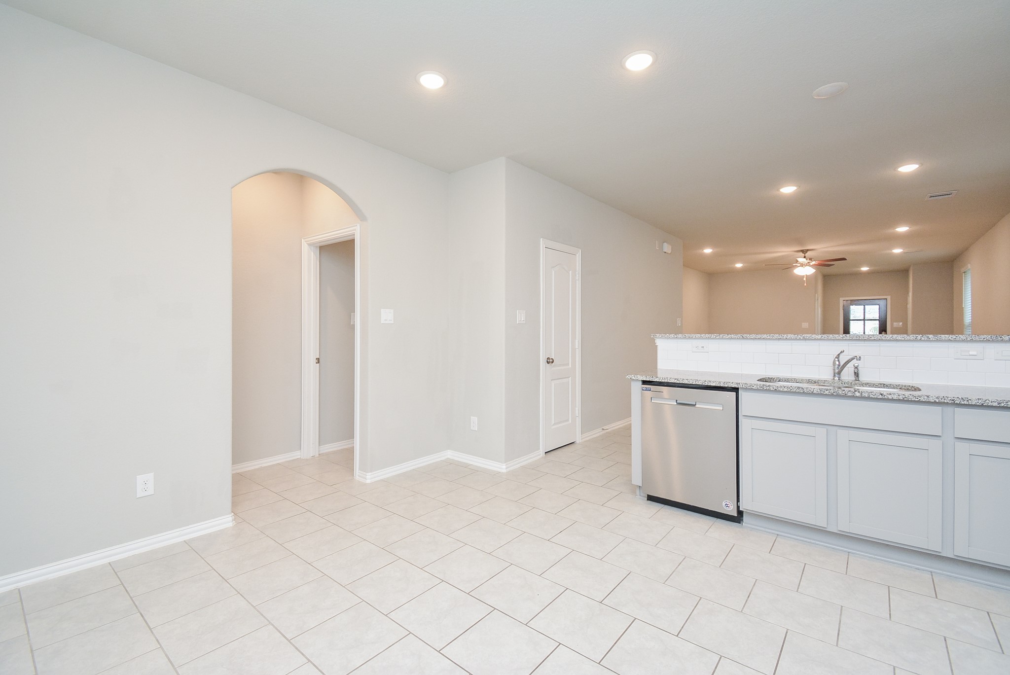Traveling to and from common areas and bedrooms is very comfortable.