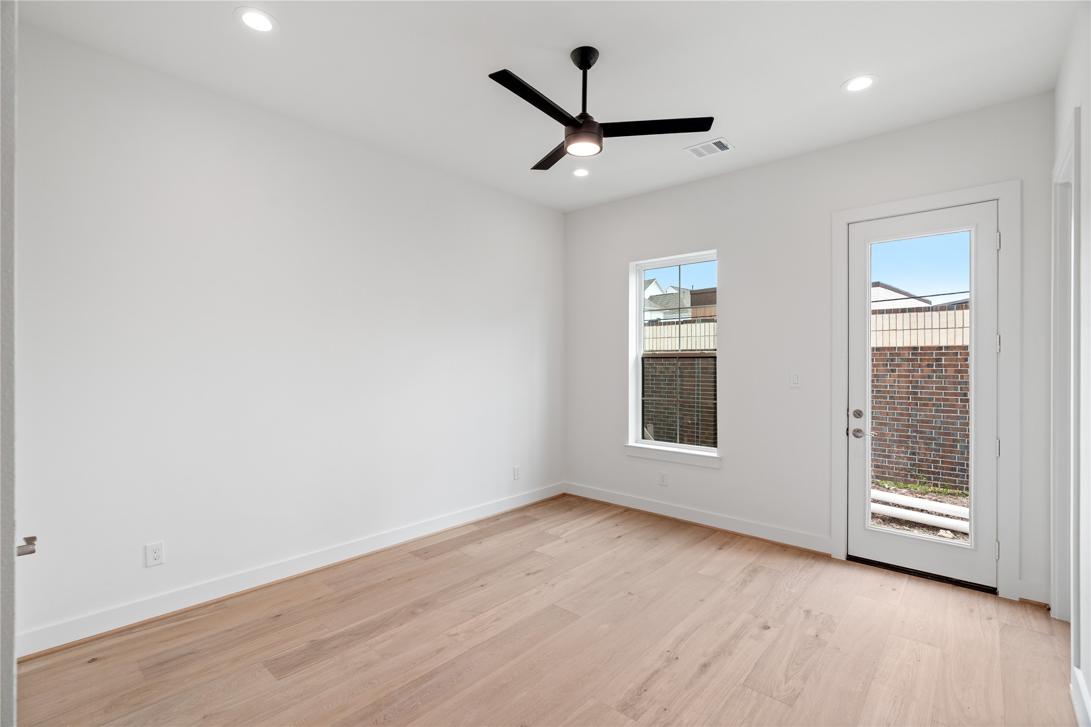1602 Sedola Lane, Houston, TX 77055