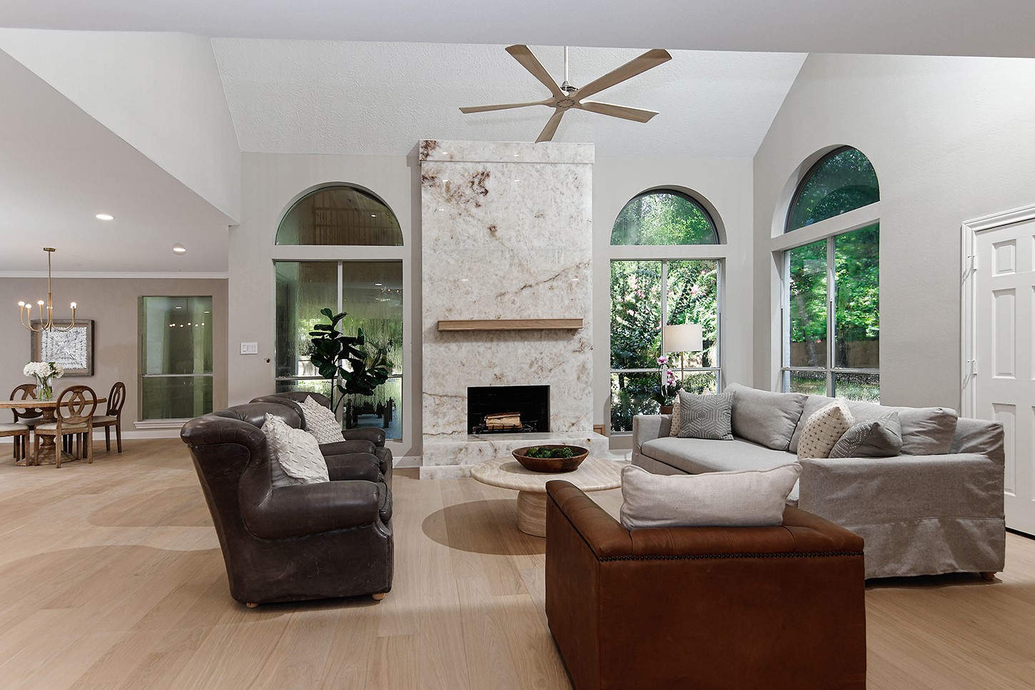 6 Misty Point, The Woodlands, TX 77380