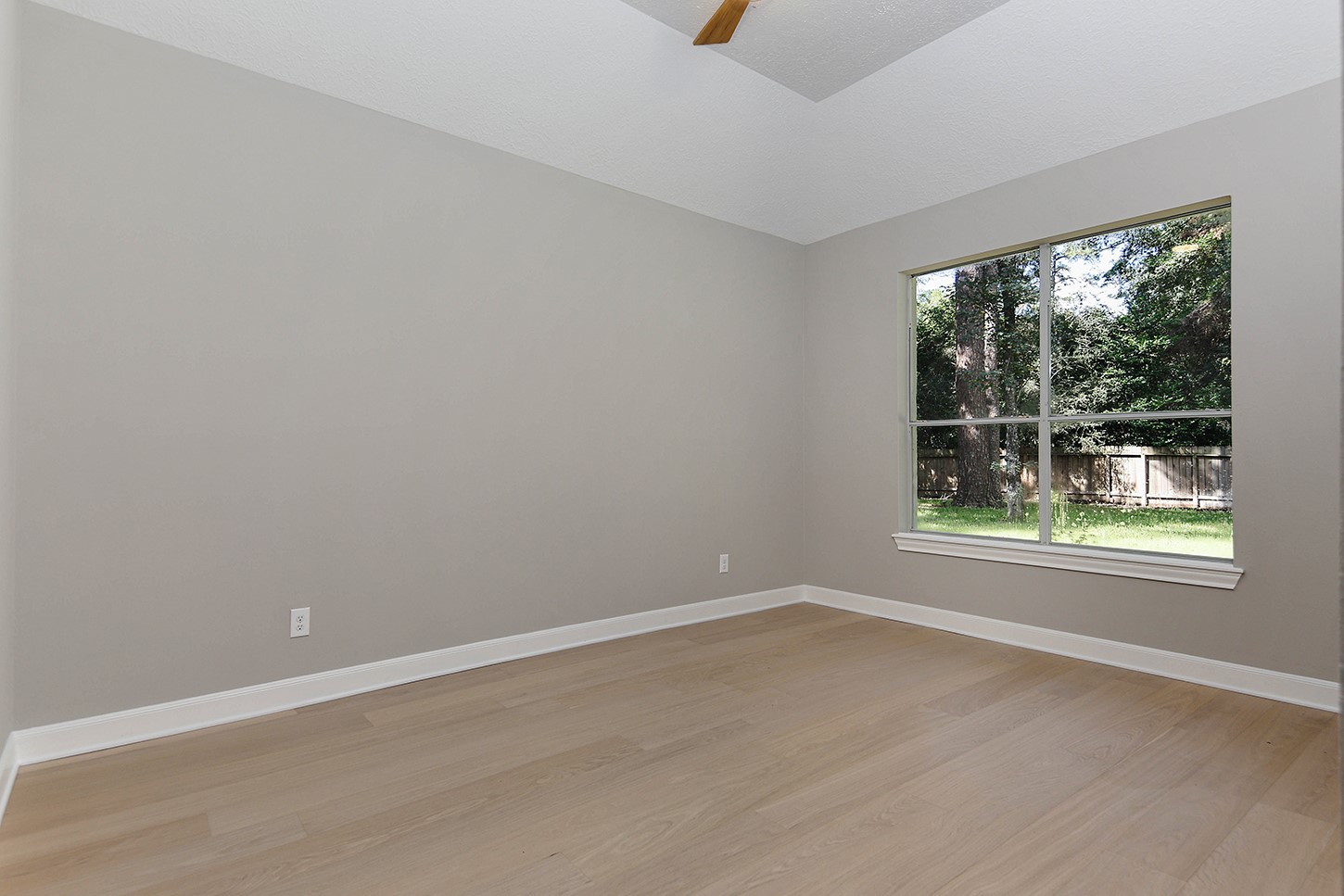 6 Misty Point, The Woodlands, TX 77380