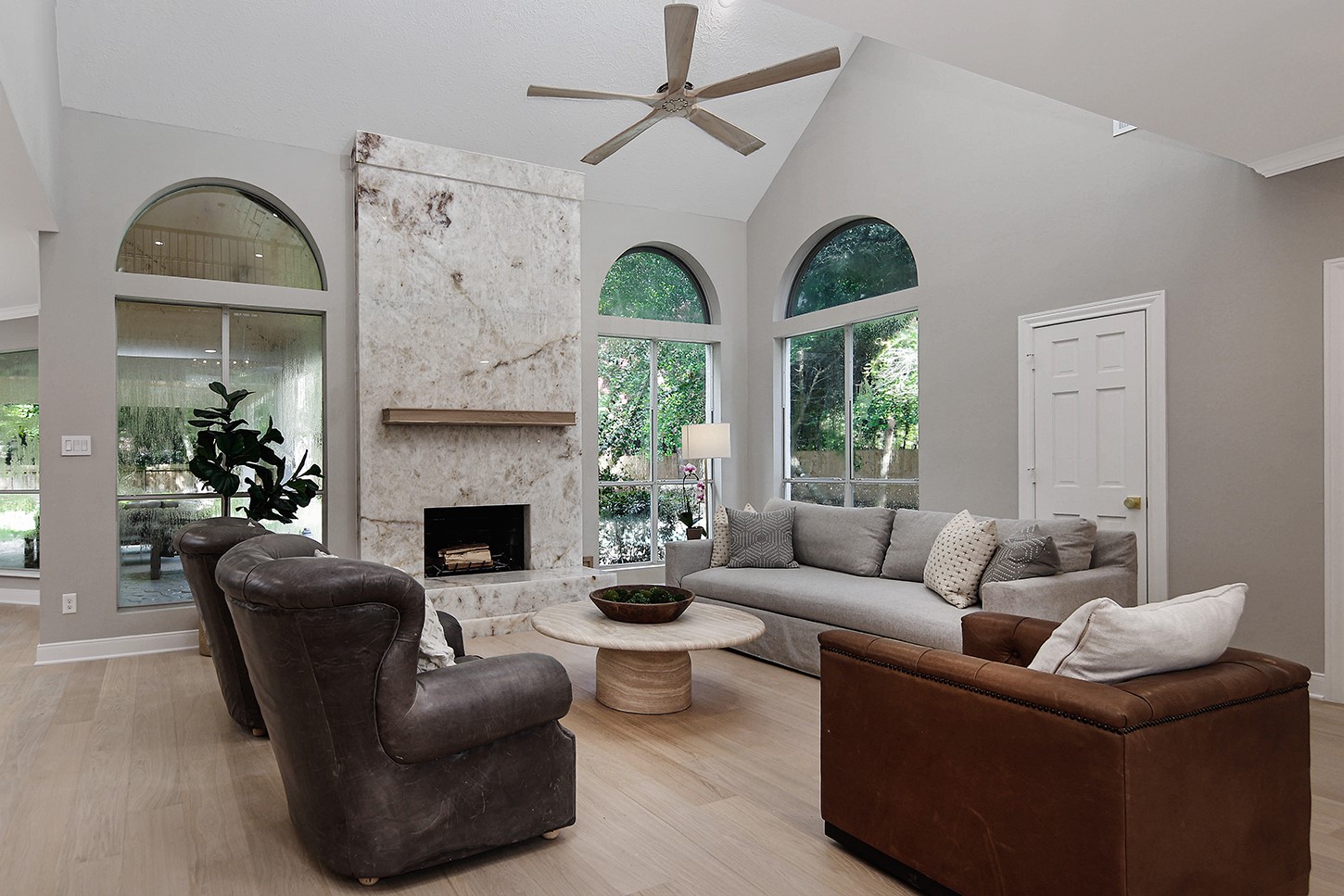 6 Misty Point, The Woodlands, TX 77380