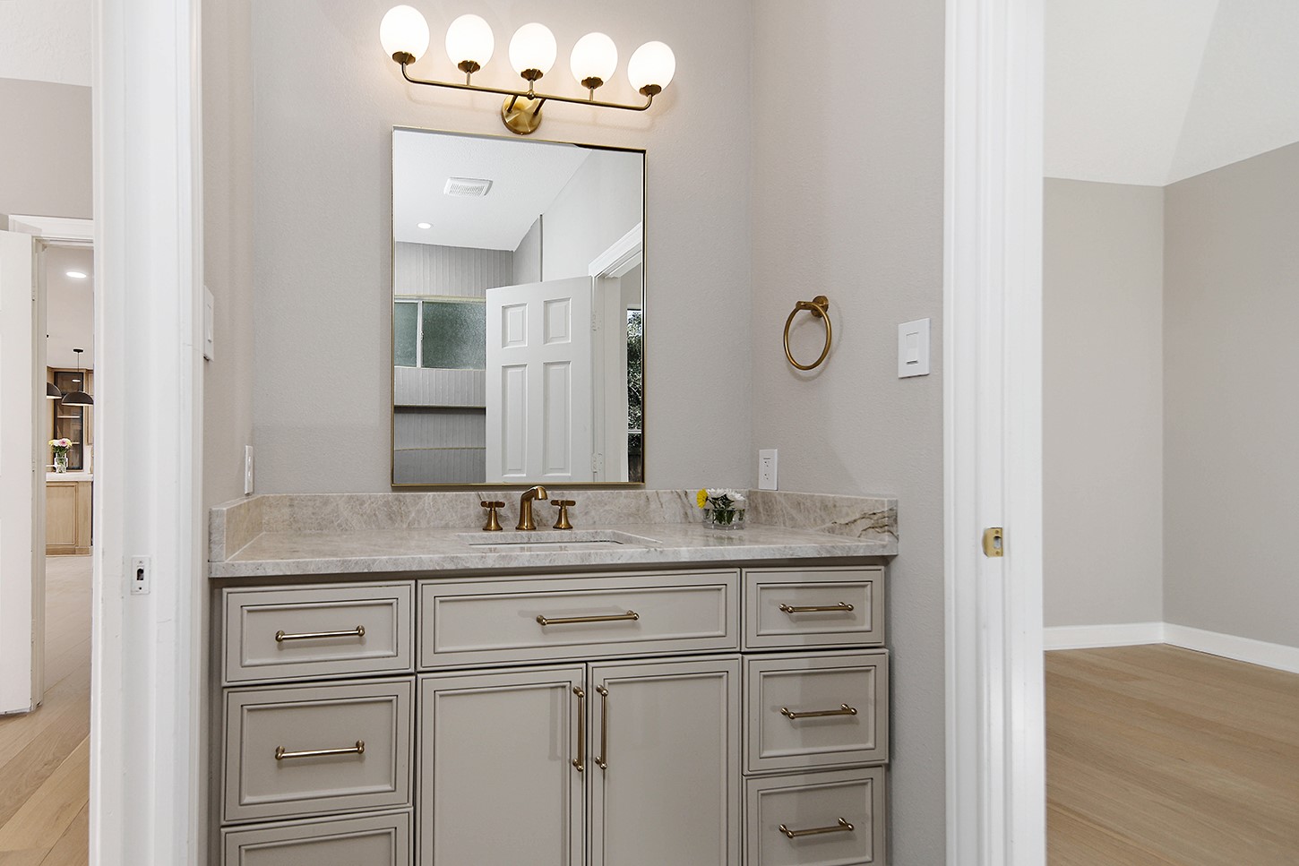 6 Misty Point, The Woodlands, TX 77380
