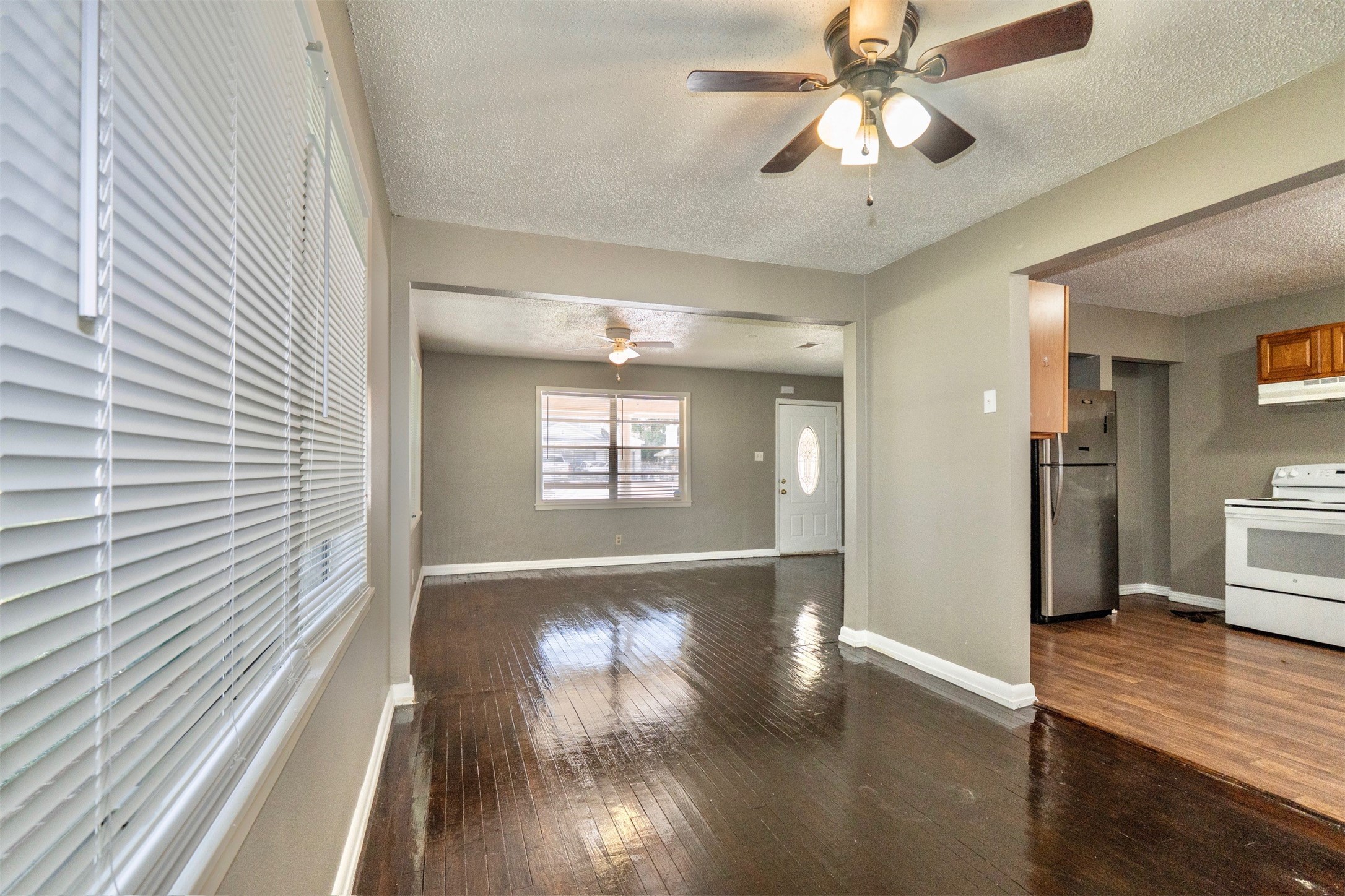 2109 Jeridona Street, La Marque, TX 77568 2109 Jeridona Street, La Marque, TX 77568