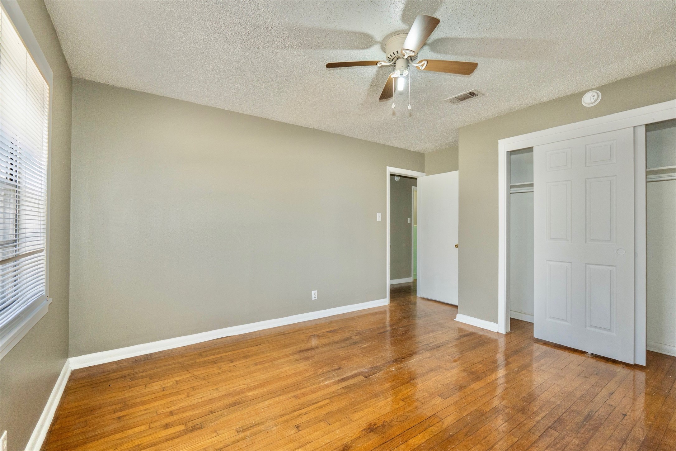 2109 Jeridona Street, La Marque, TX 77568