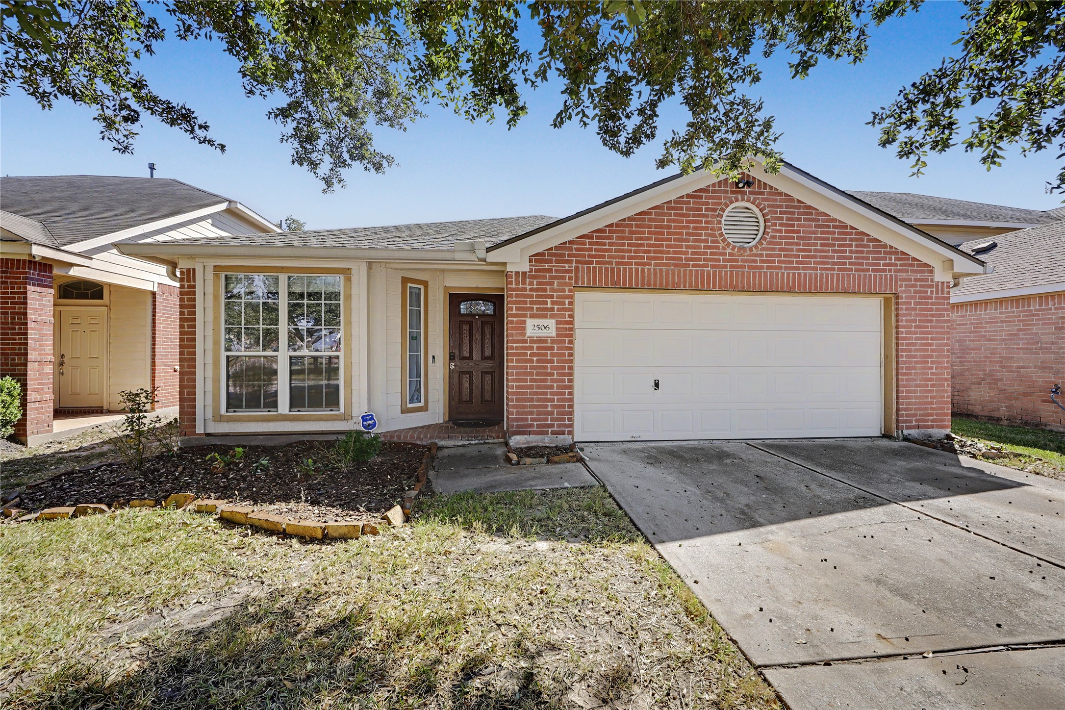Welcome to 2506 Montana Blue Dr!